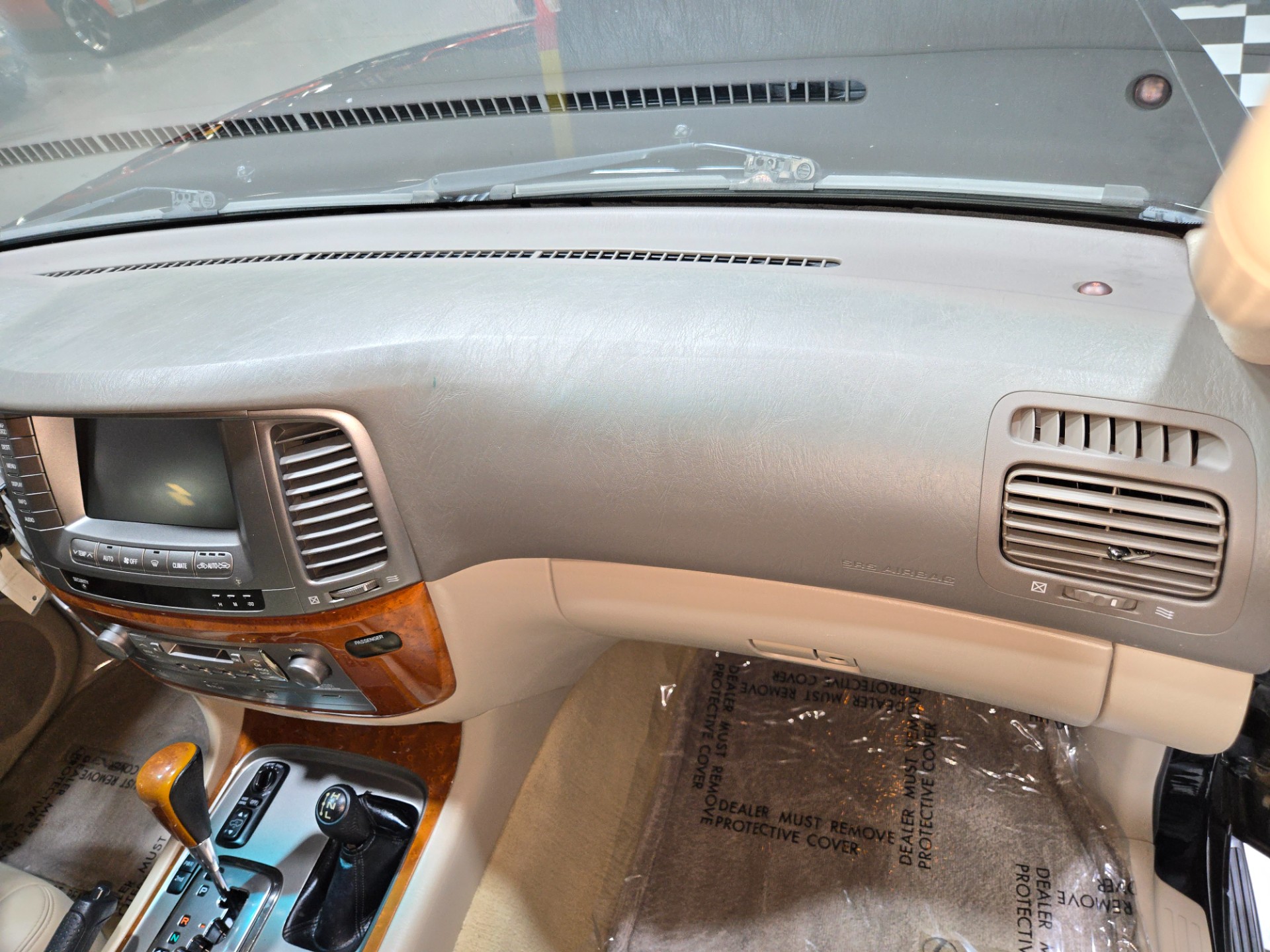 2006 Lexus LX 470 69
