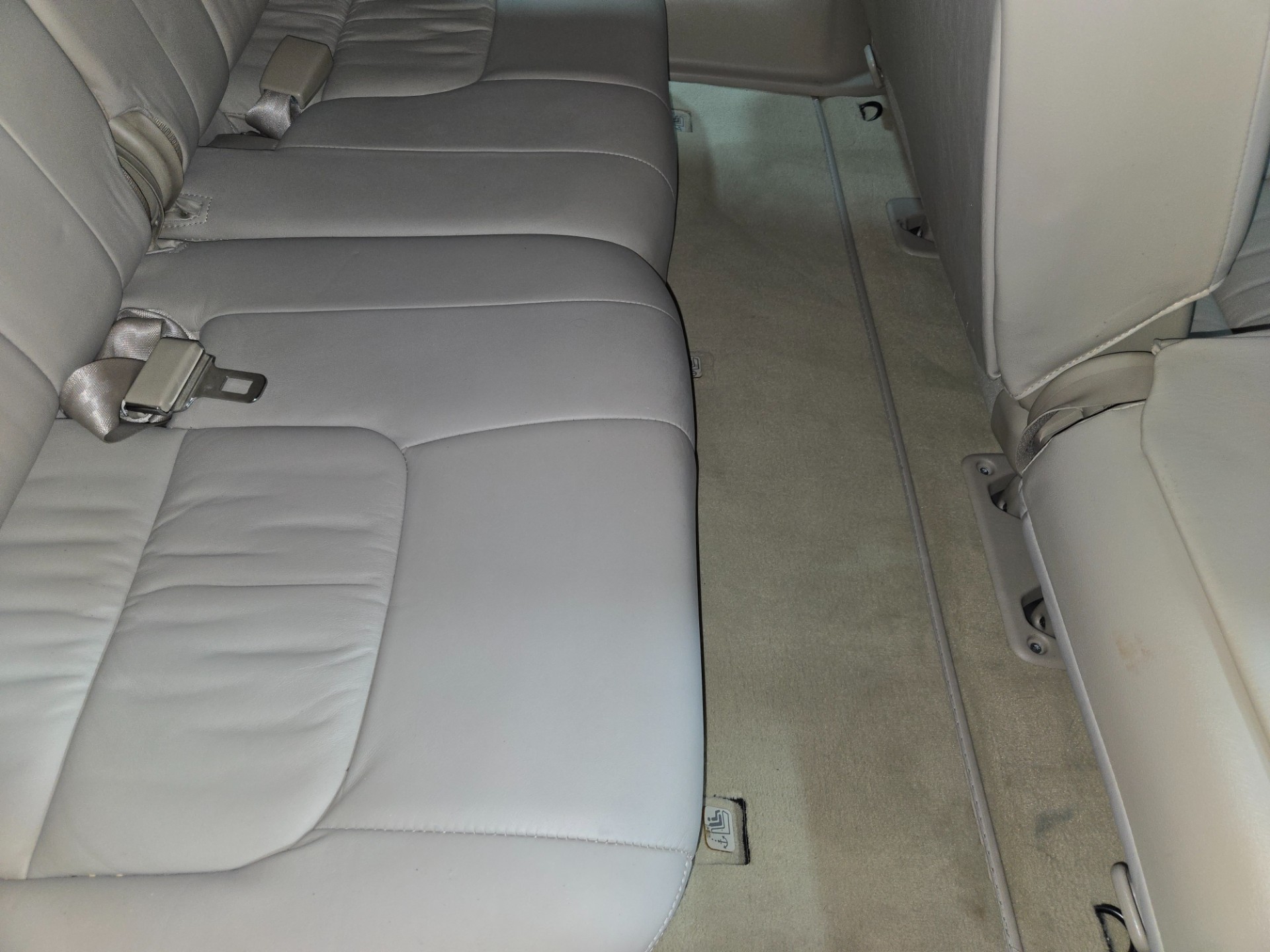 2006 Lexus LX 470 83