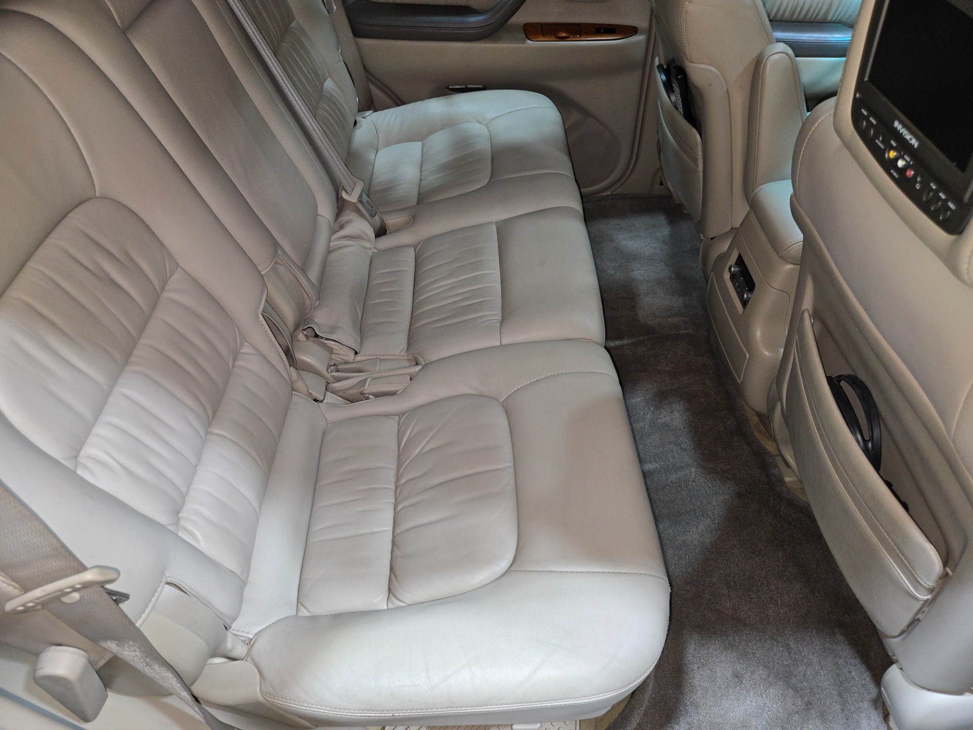 2006 Lexus LX 470 91