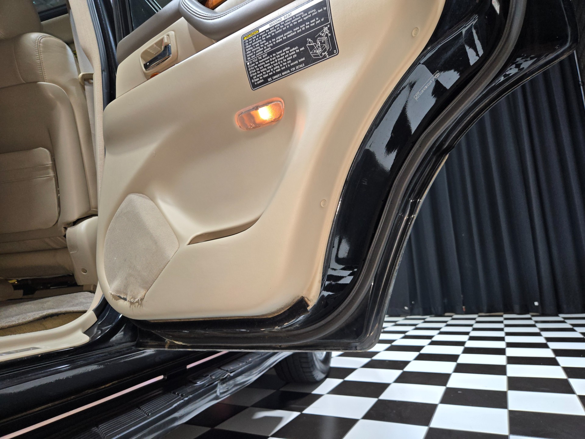 2006 Lexus LX 470 97