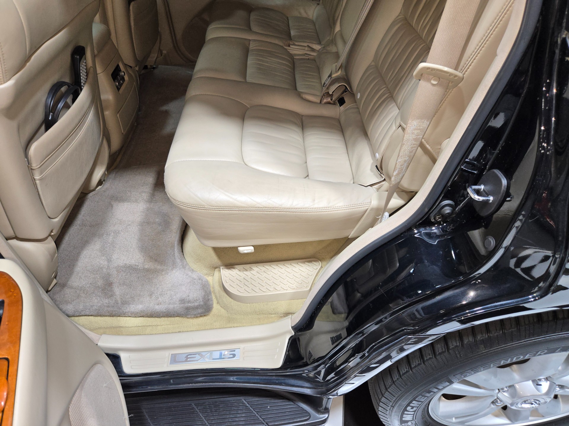 2006 Lexus LX 470 99