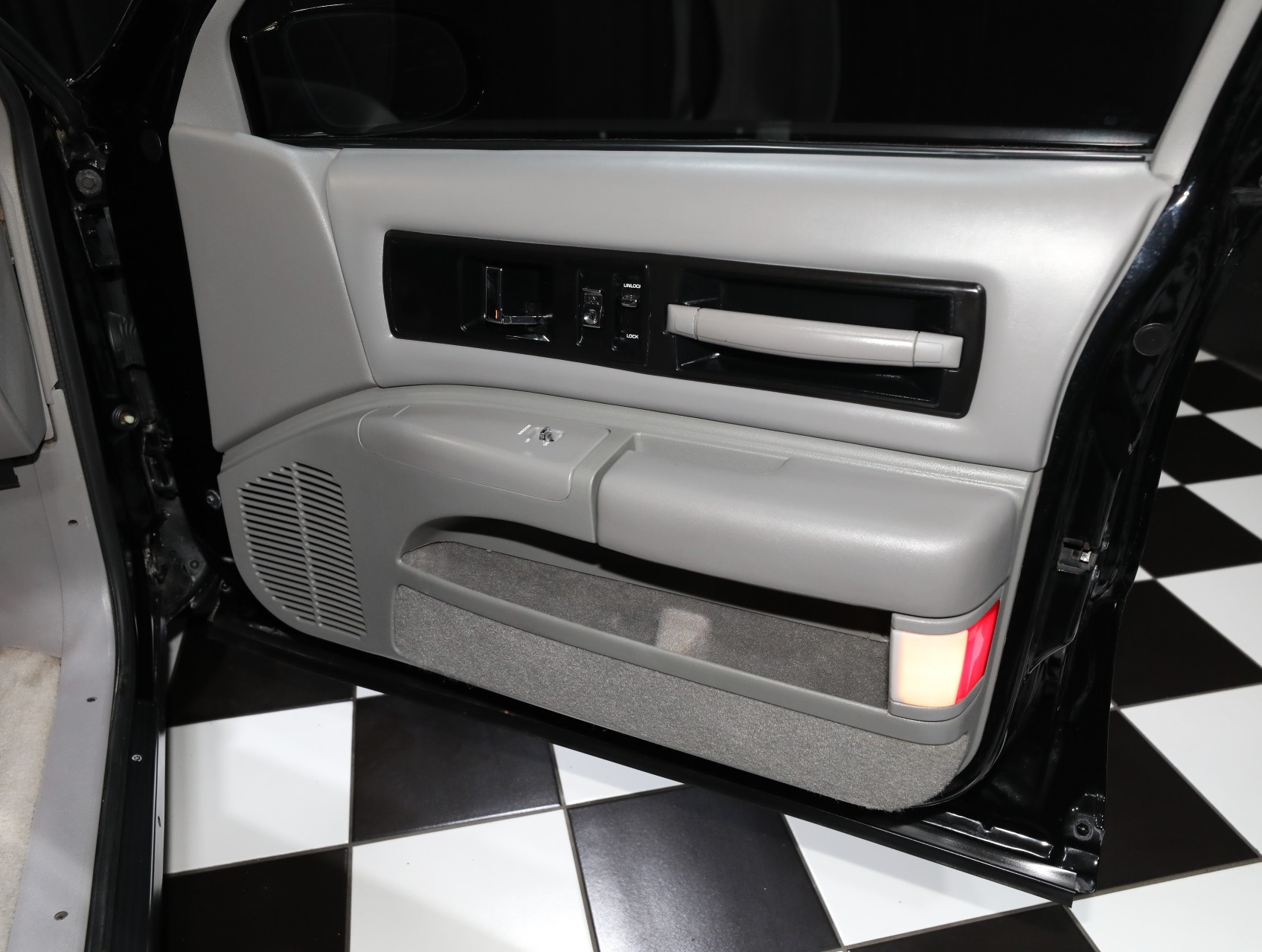1996 Chevrolet Impala 33
