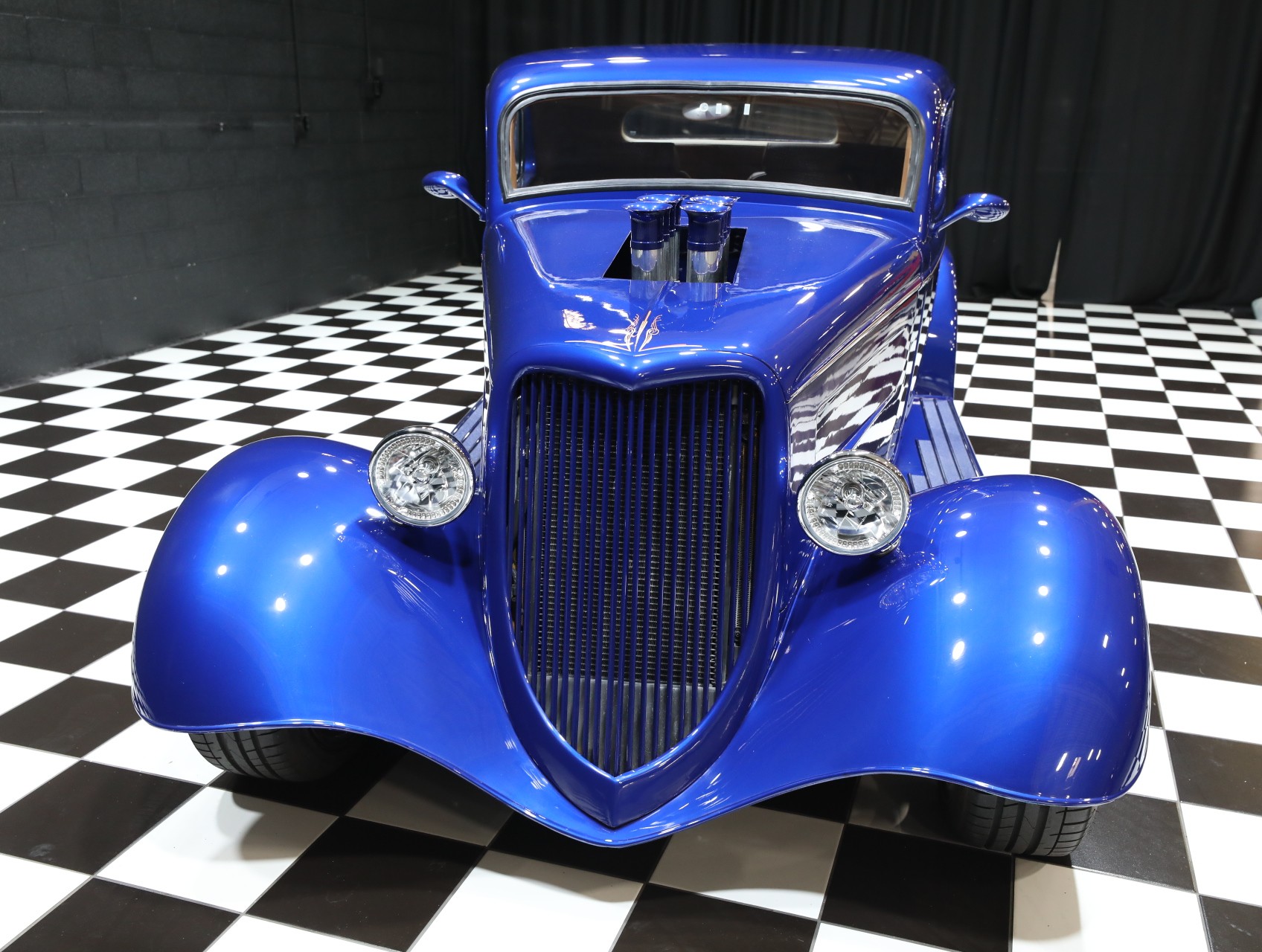 1933 Ford Coupe 12