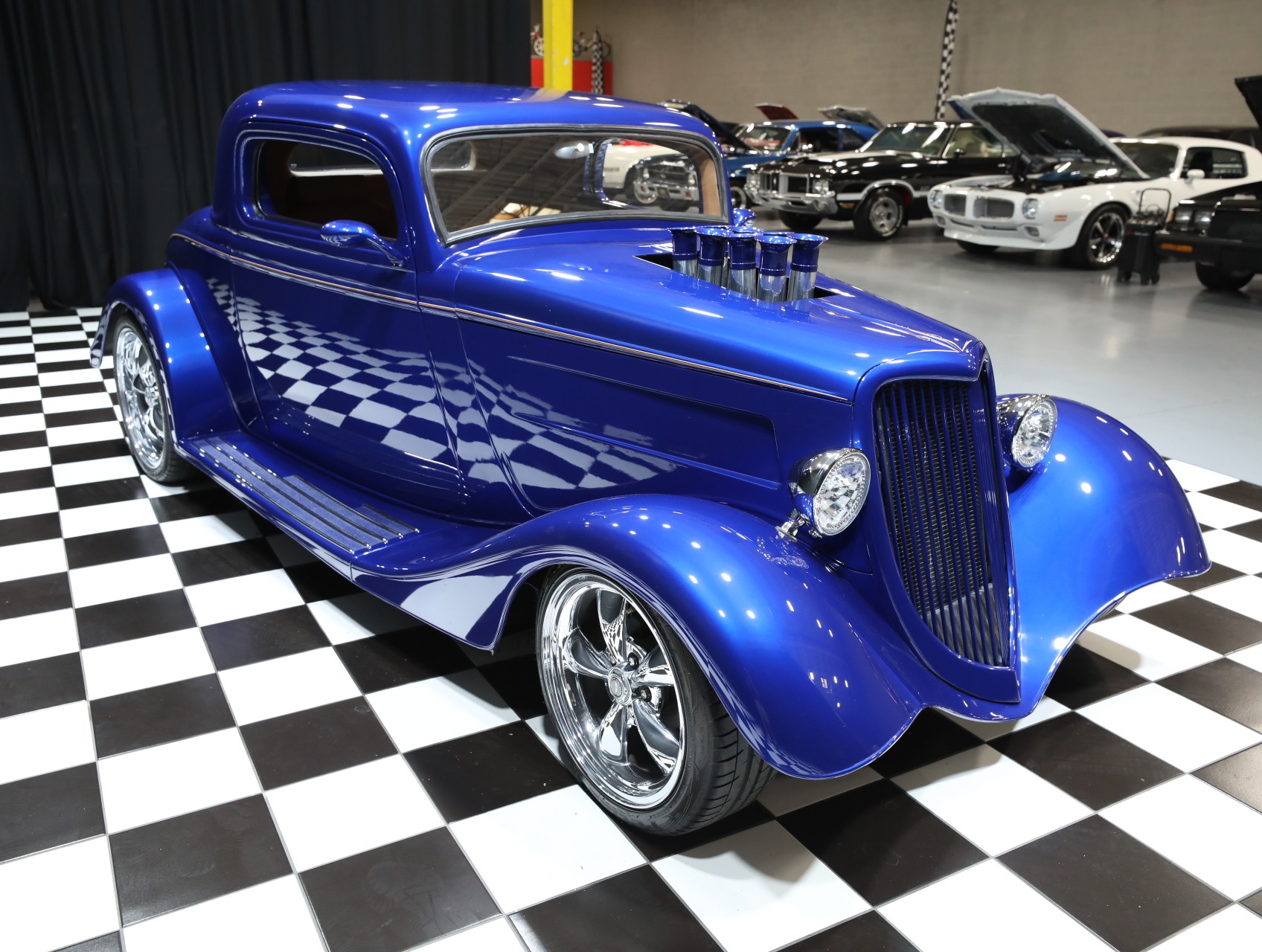 1933 Ford Coupe 17