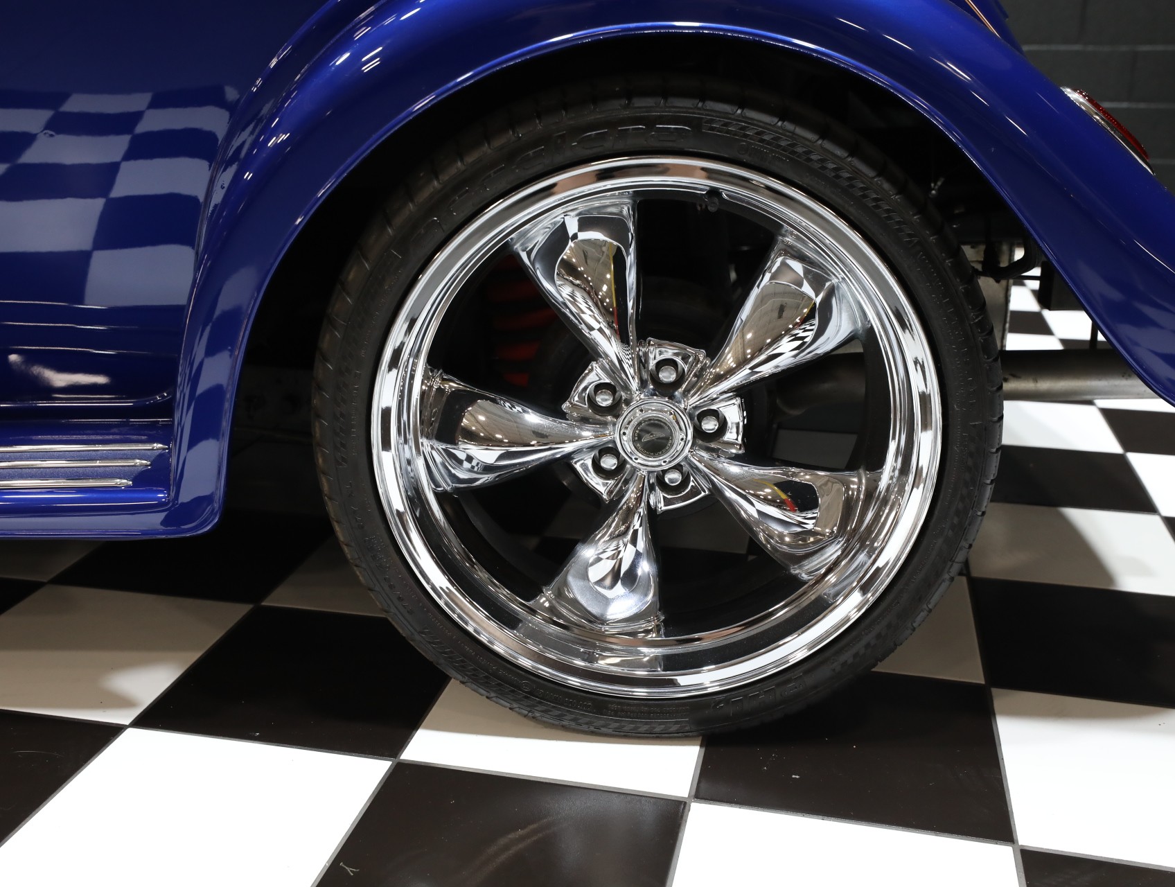 1933 Ford Coupe 37