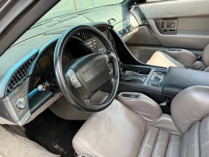 1990 Chevrolet Corvette 17