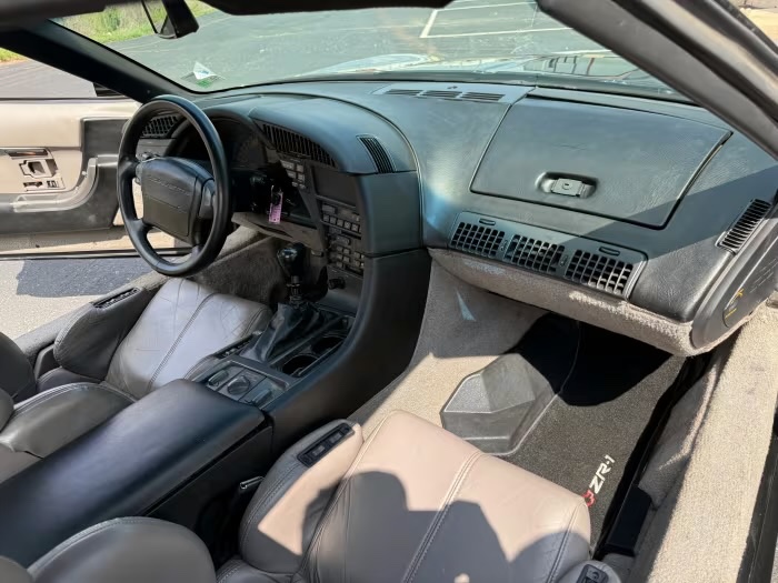1990 Chevrolet Corvette 26