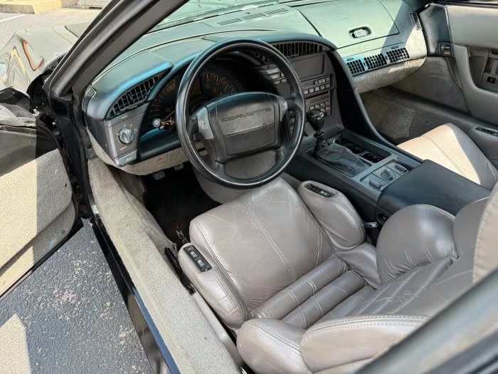 1990 Chevrolet Corvette 28