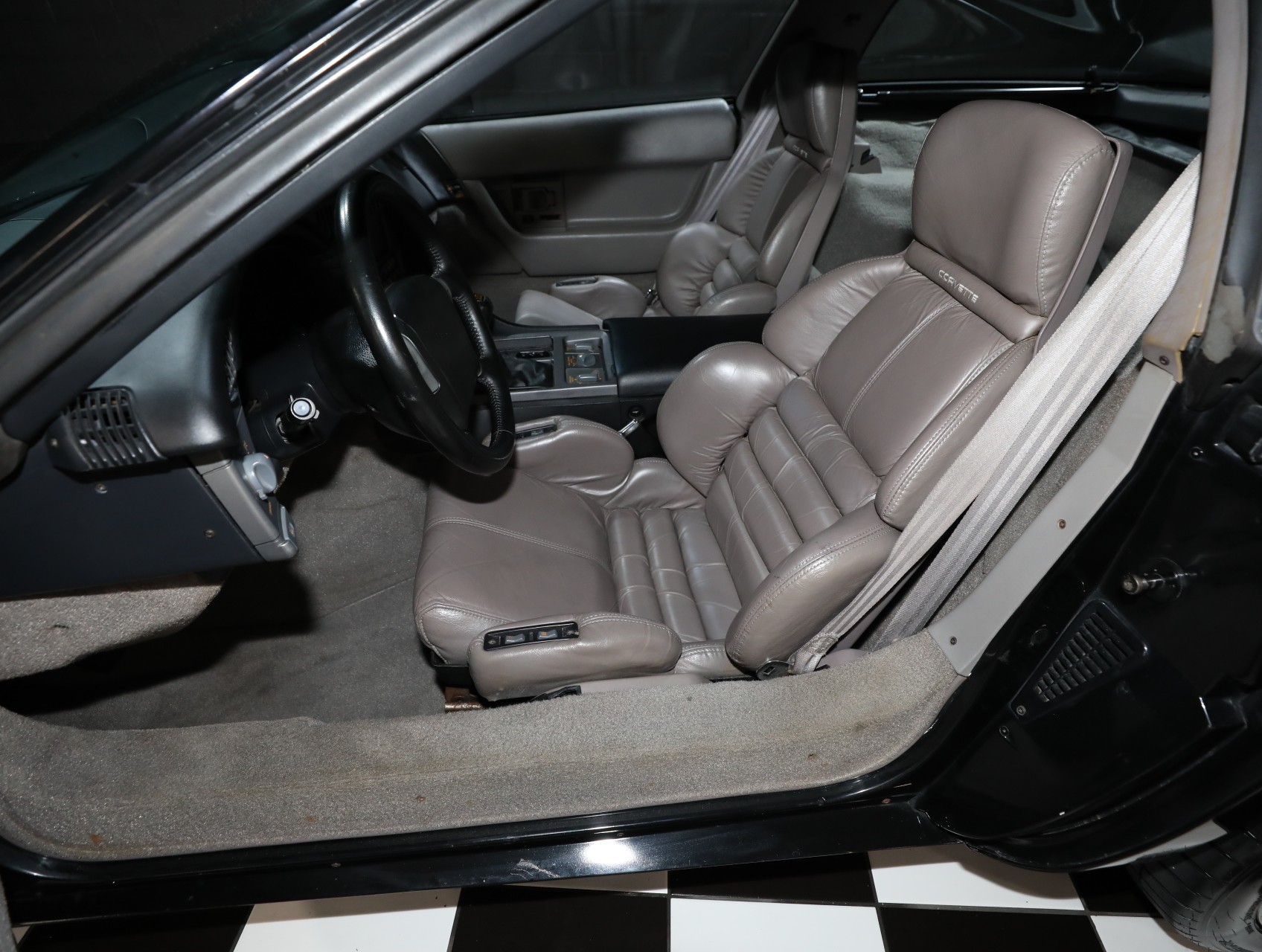 1990 Chevrolet Corvette 48