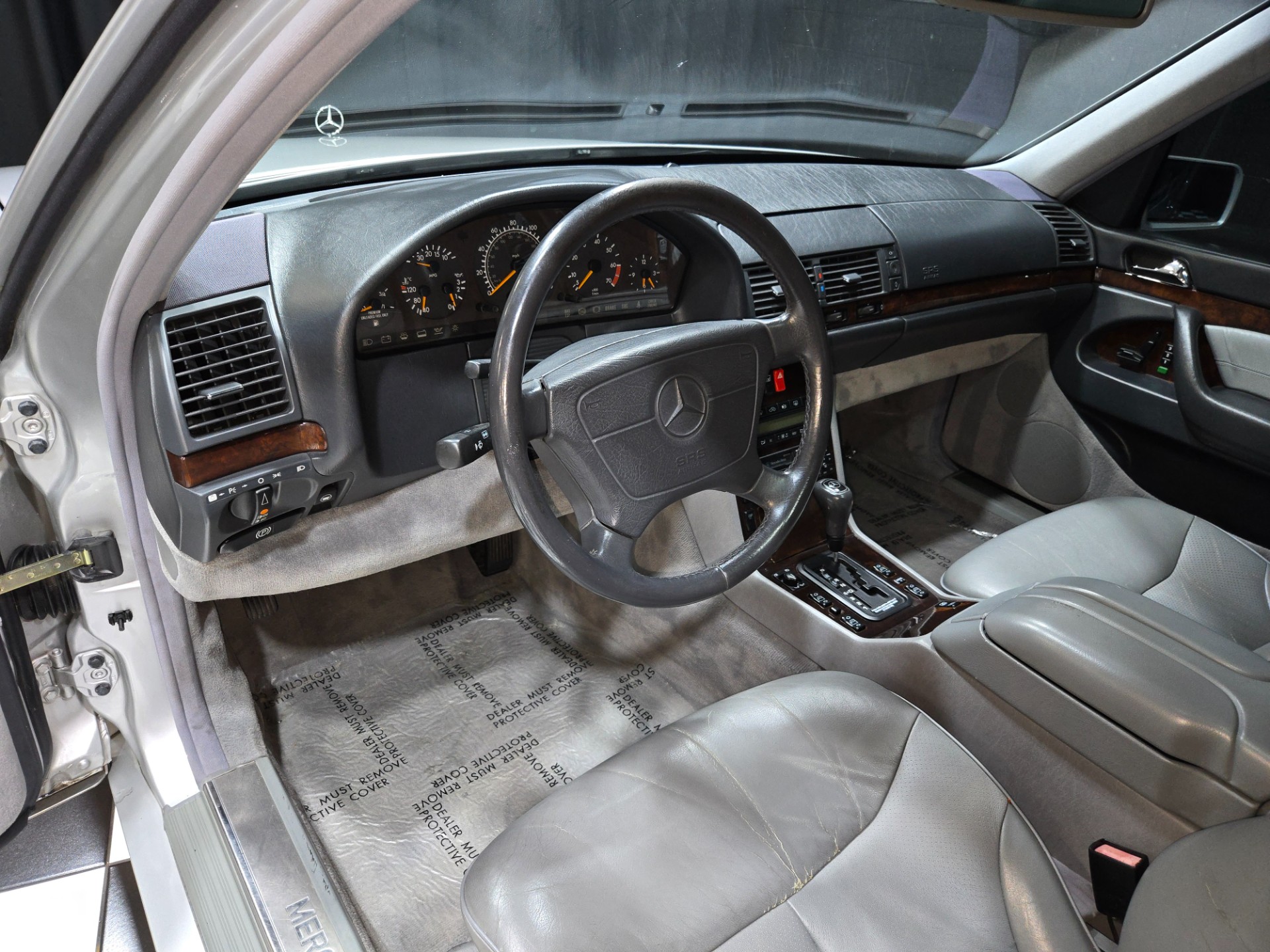 1999 Mercedes-Benz S-Class 102
