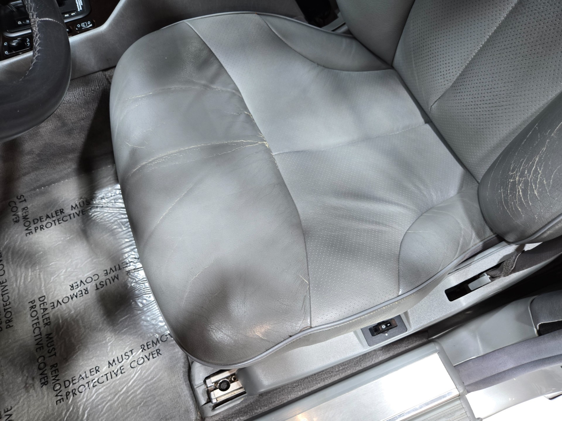 1999 Mercedes-Benz S-Class 105