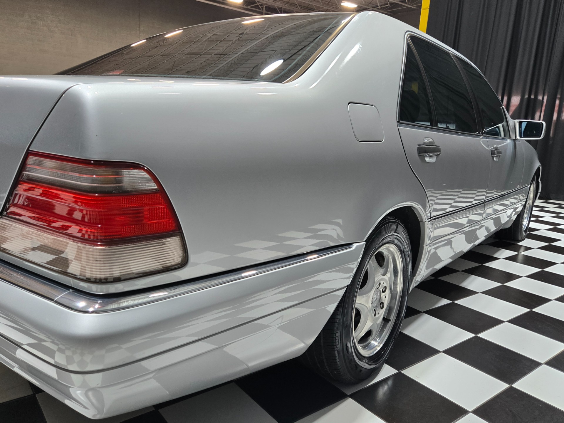 1999 Mercedes-Benz S-Class 44