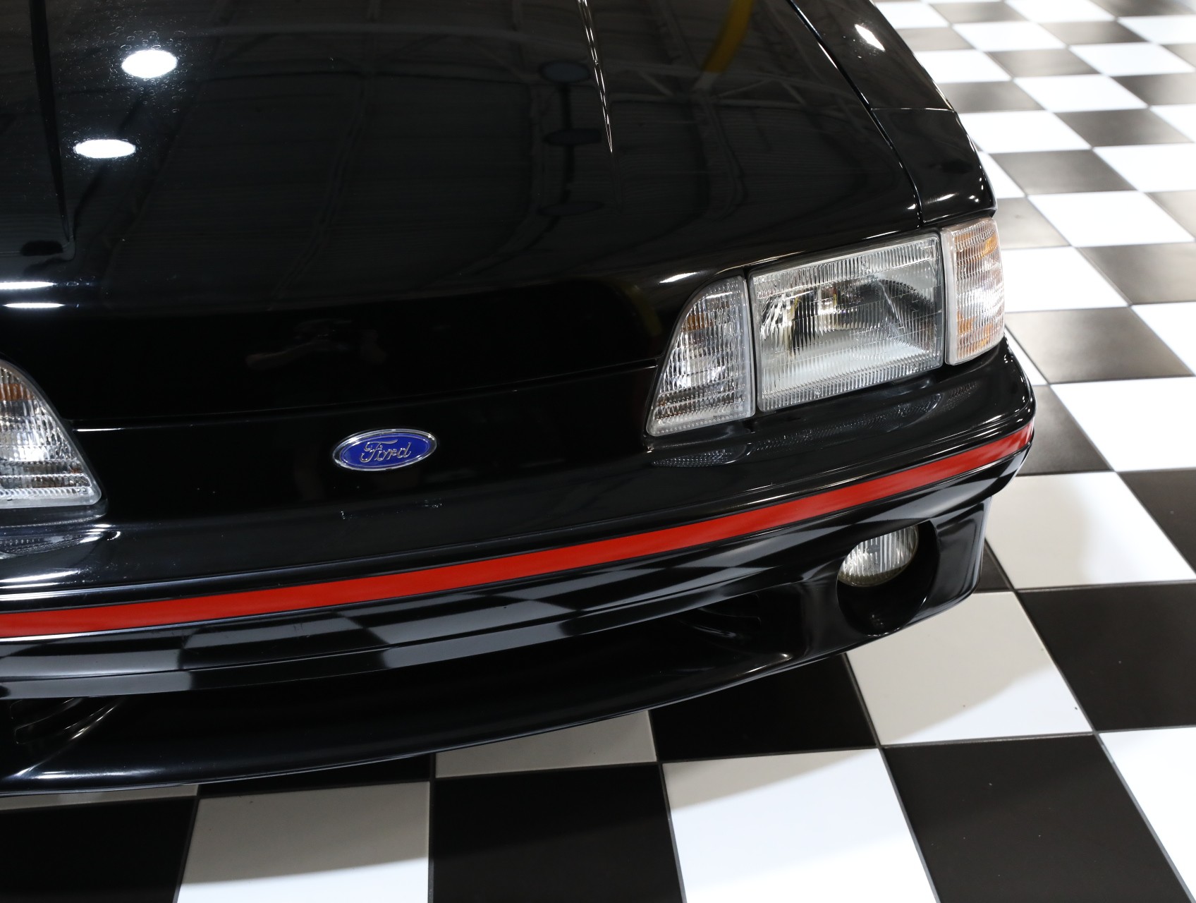 1987 Ford Mustang 10