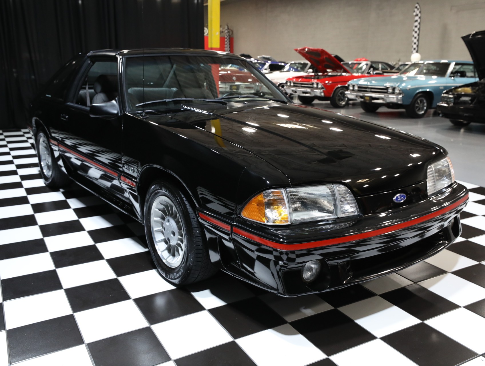 1987 Ford Mustang 13