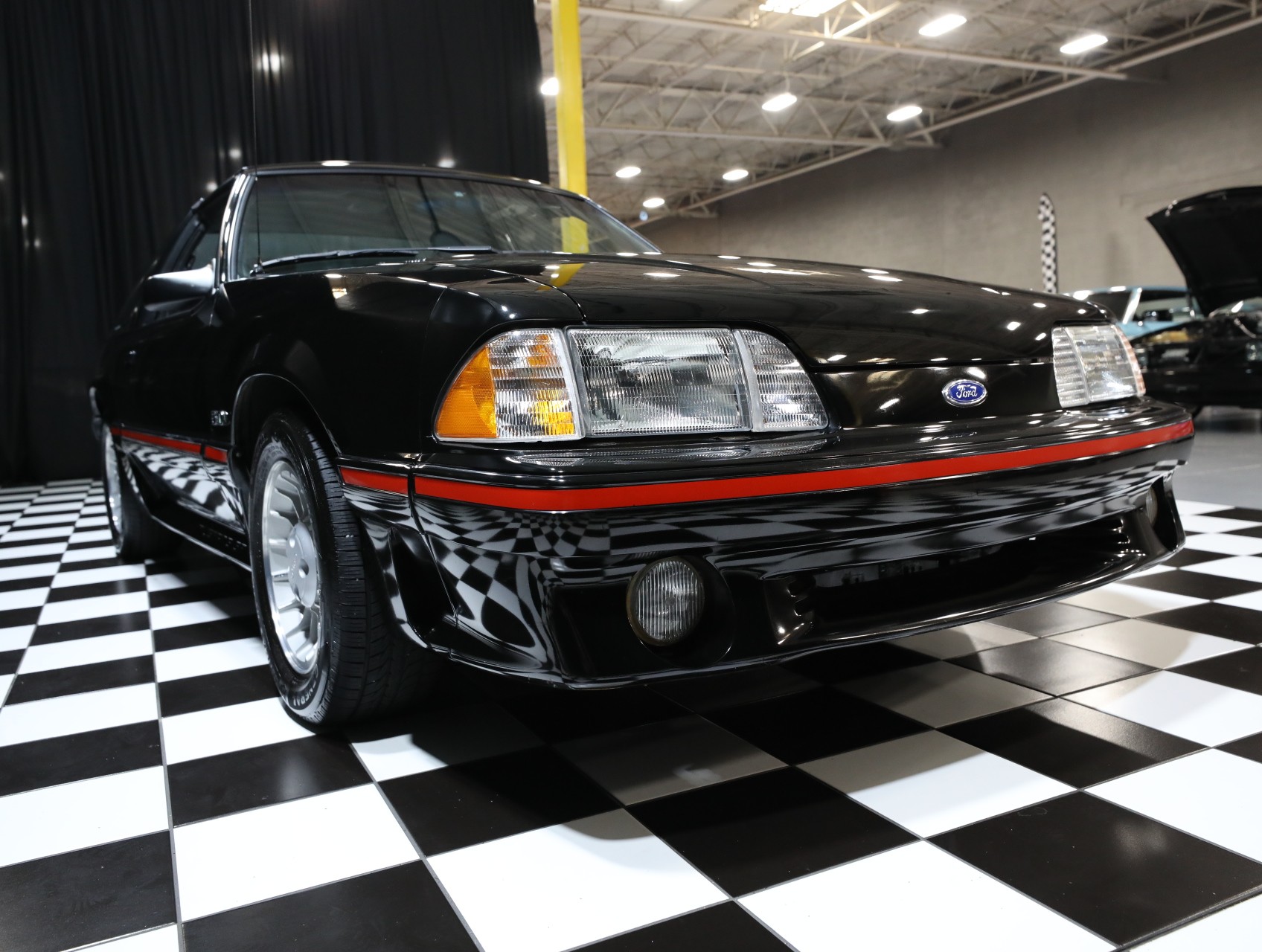 1987 Ford Mustang 14