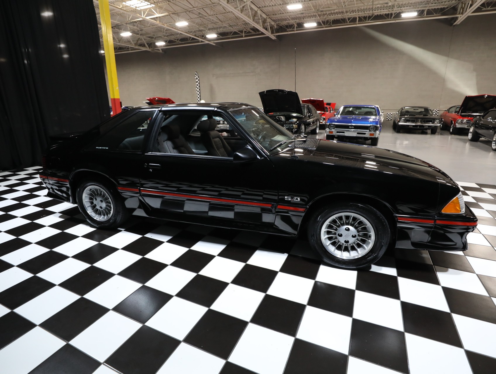 1987 Ford Mustang 17