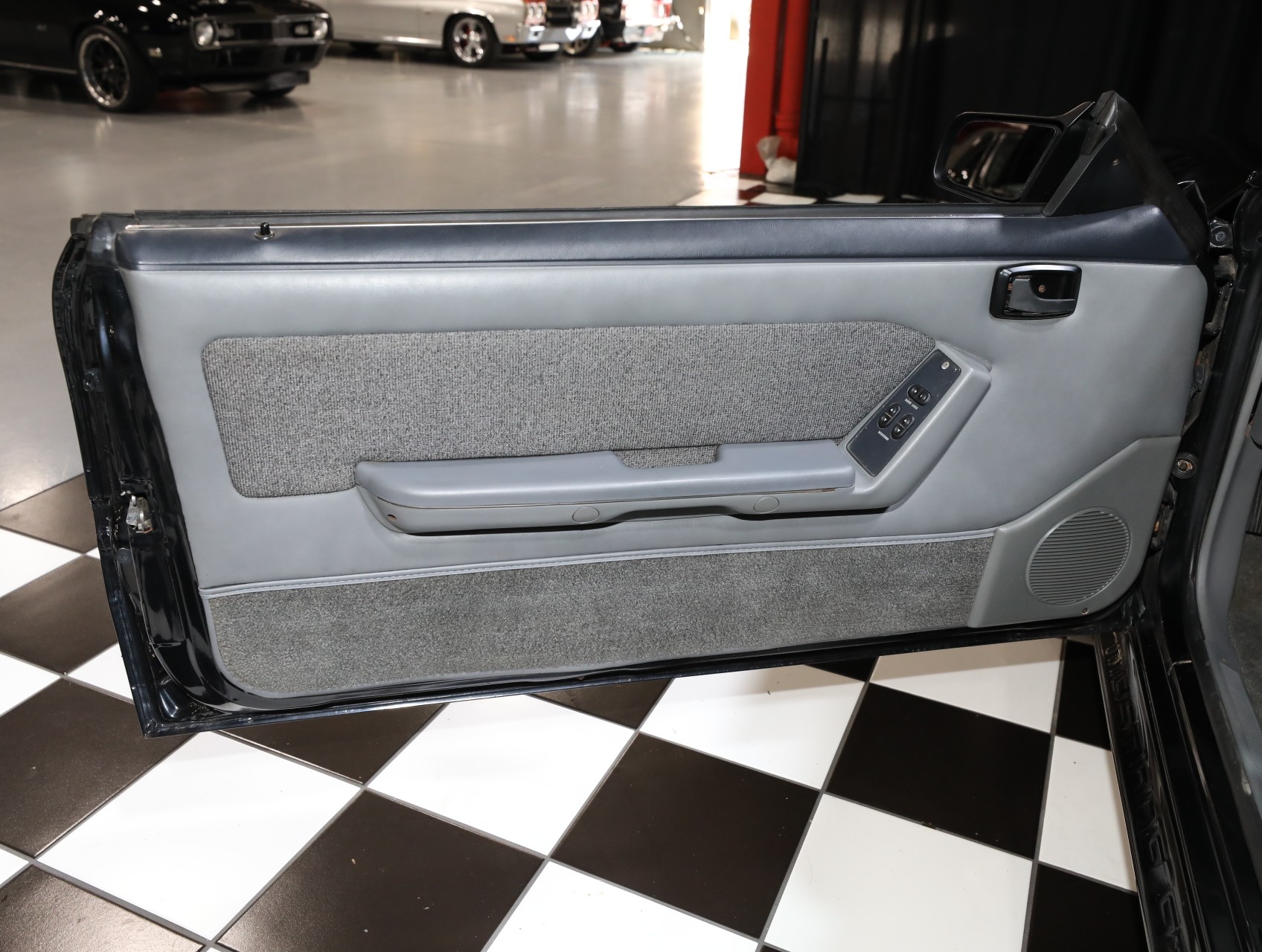 1987 Ford Mustang 43