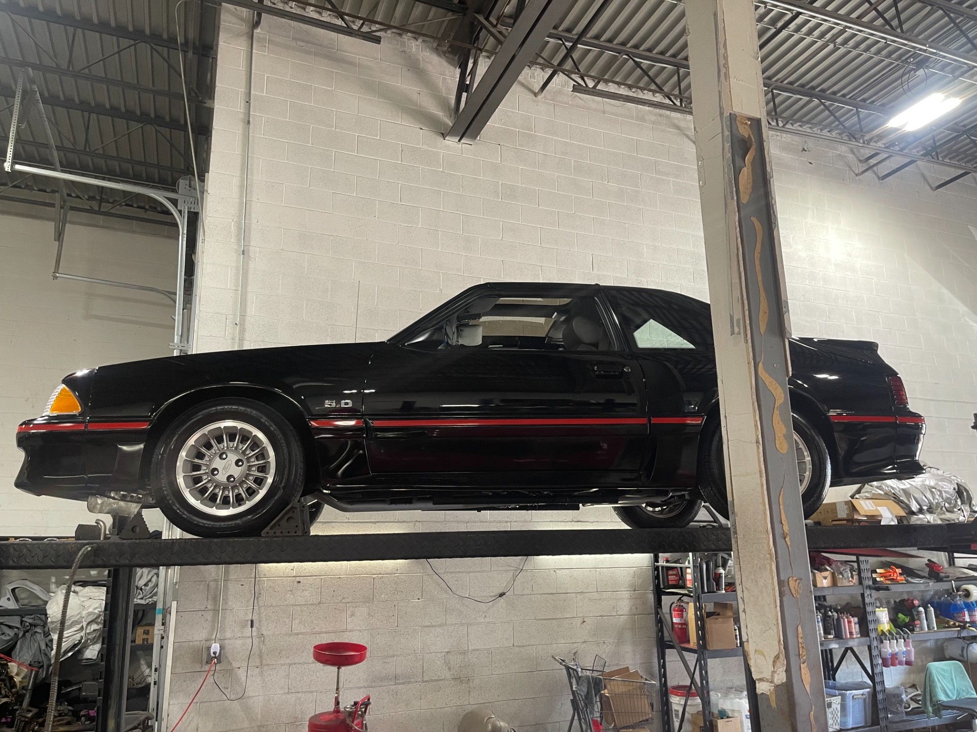 1987 Ford Mustang 77