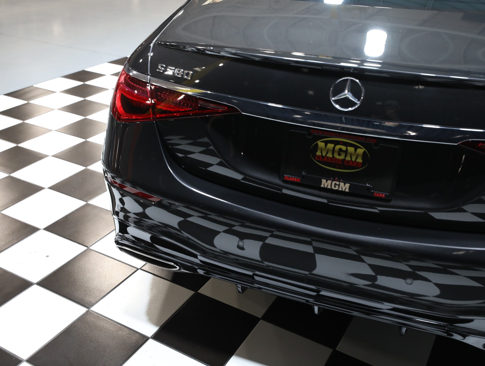 2022 Mercedes-Benz S-Class 21