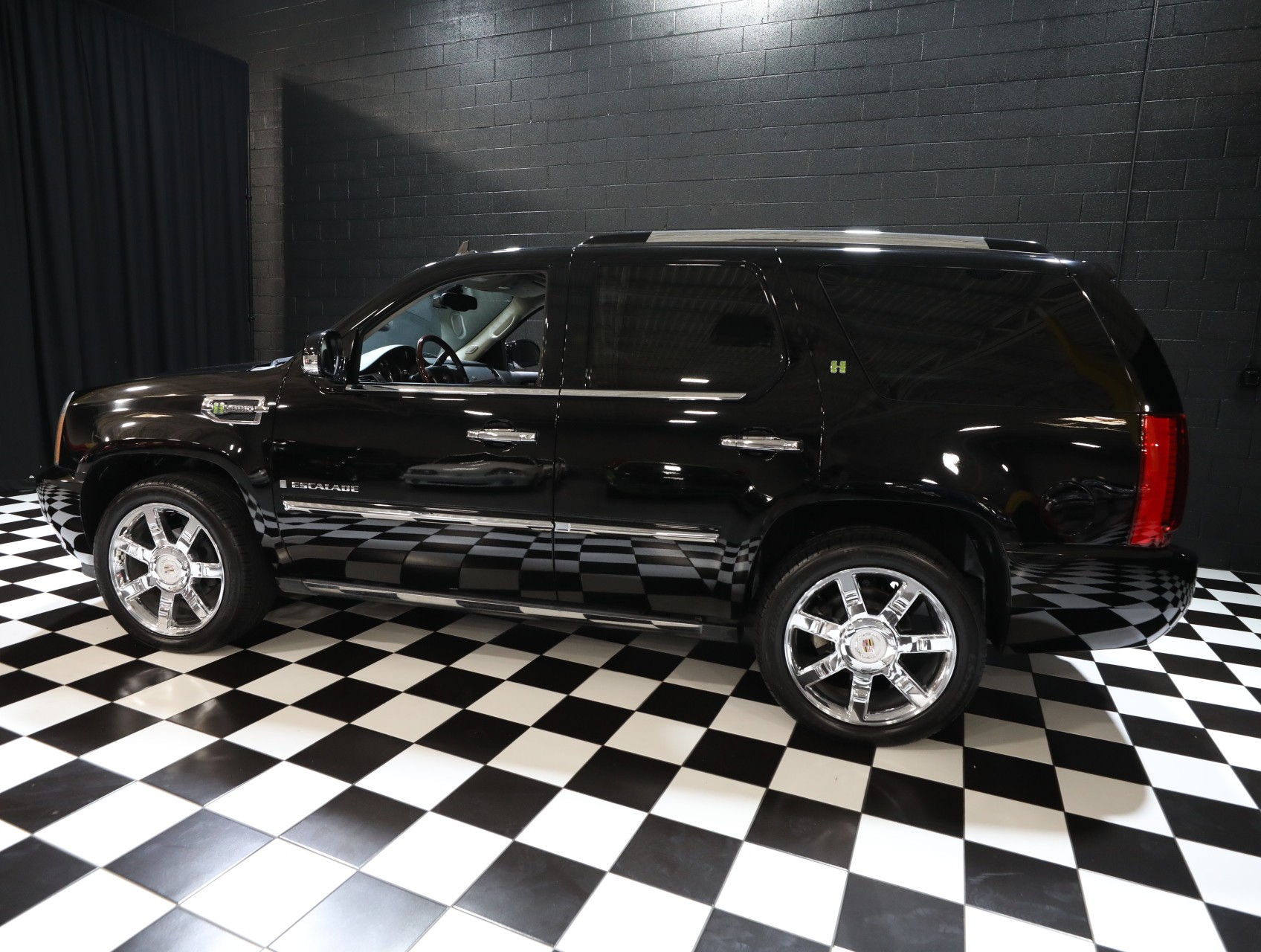 2009 Cadillac Escalade Hybrid 26