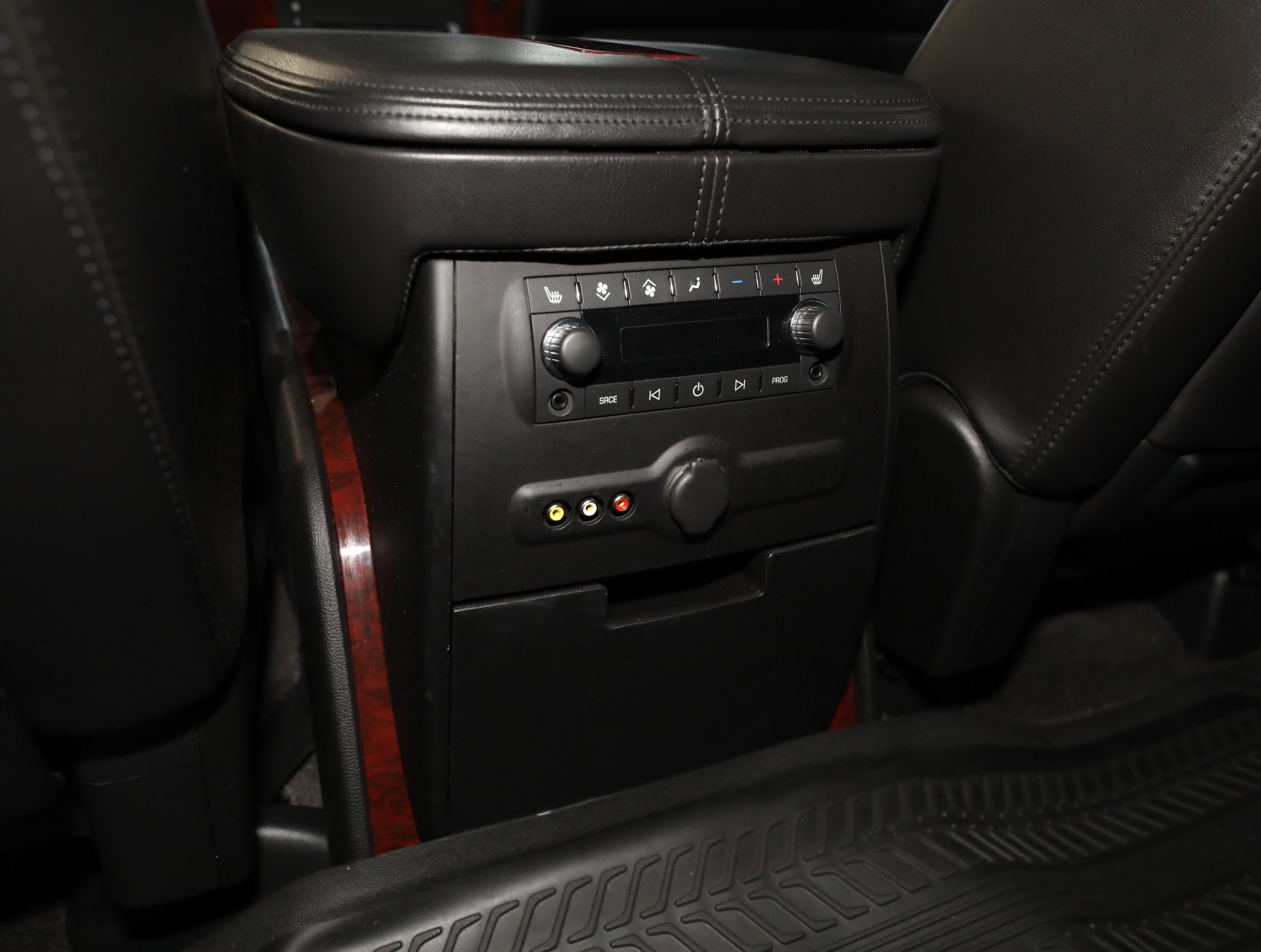 2009 Cadillac Escalade Hybrid 46