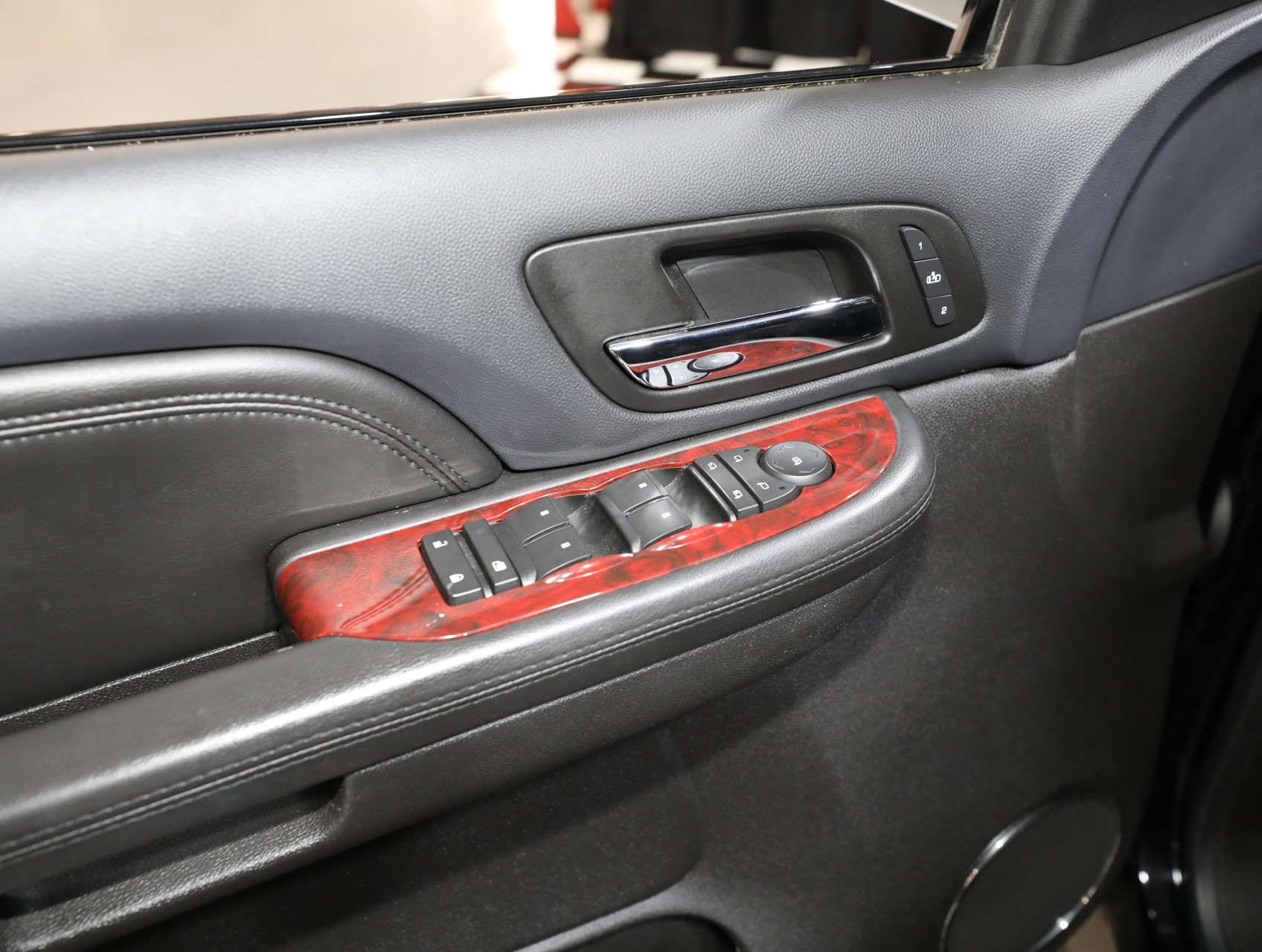 2009 Cadillac Escalade Hybrid 50