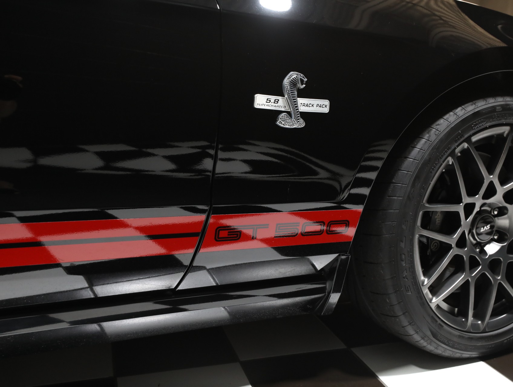 2013 Ford Shelby GT500 17