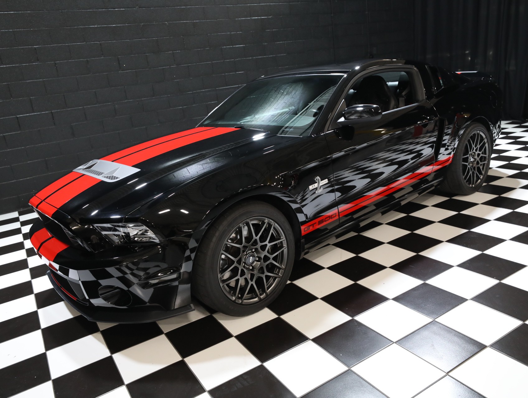 2013 Ford Shelby GT500 8