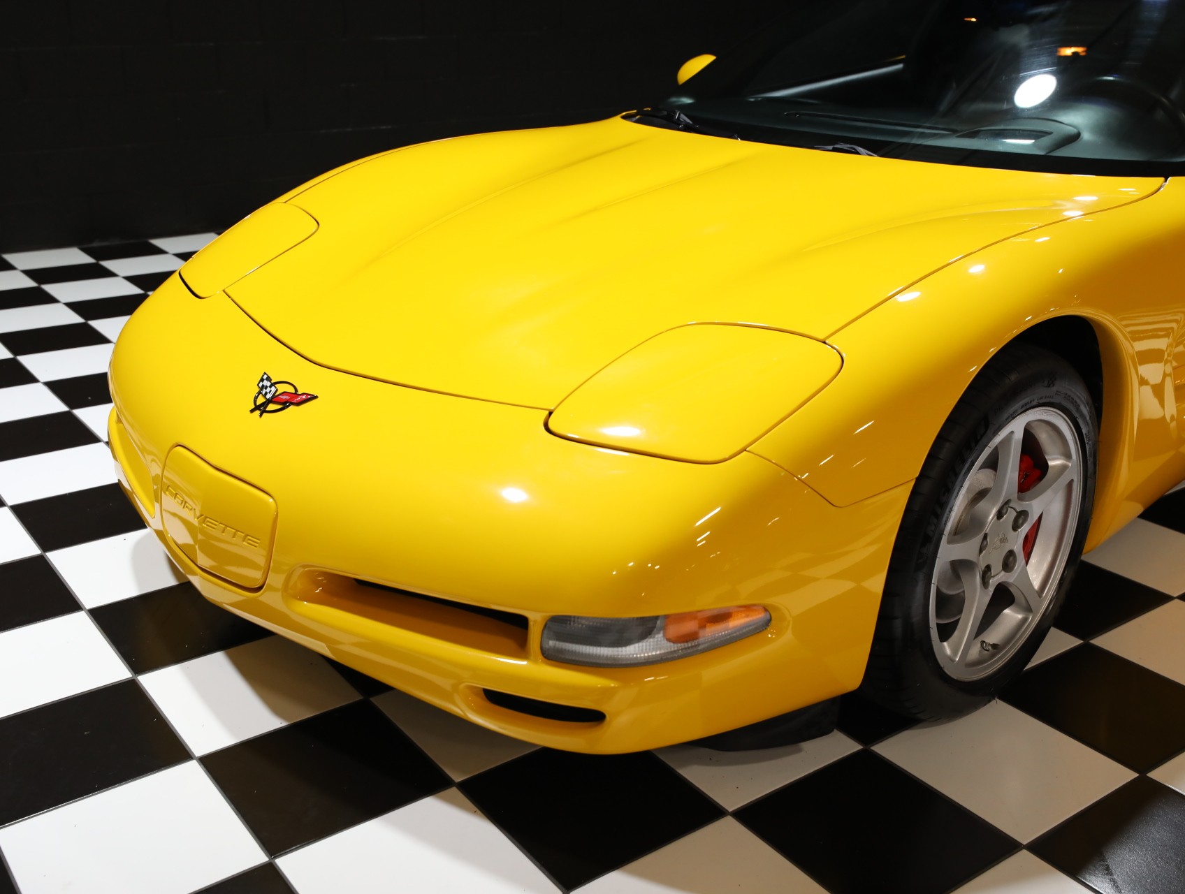 2000 Chevrolet Corvette 10