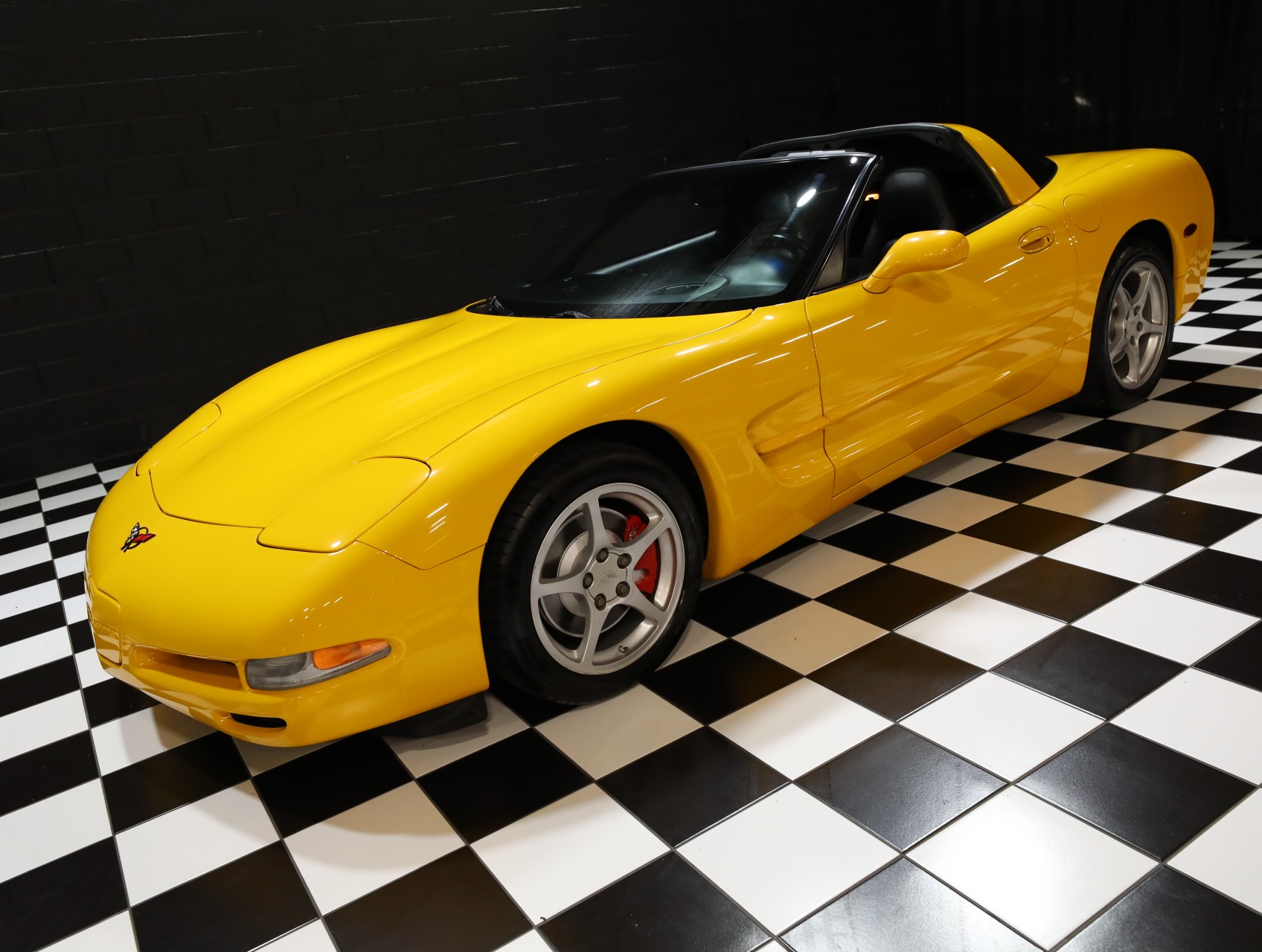 2000 Chevrolet Corvette 11