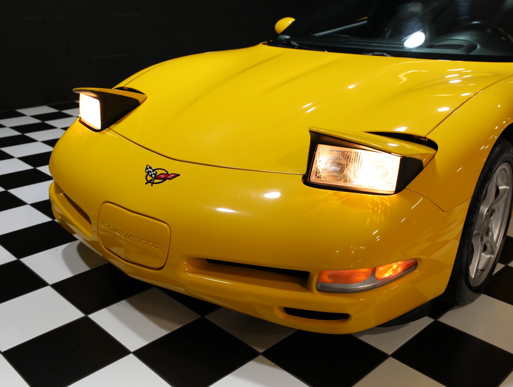 2000 Chevrolet Corvette 13
