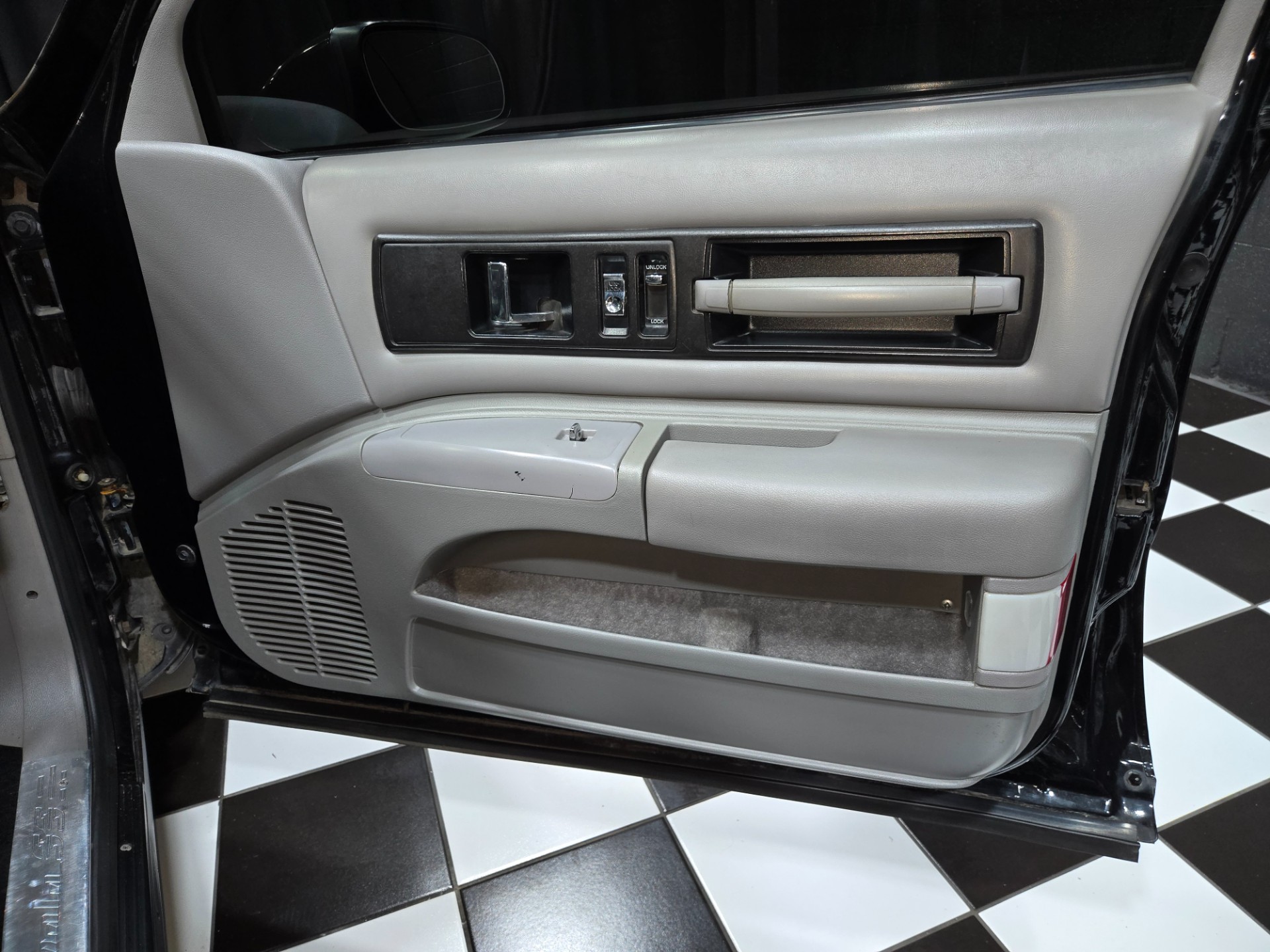 1994 Chevrolet Impala 75