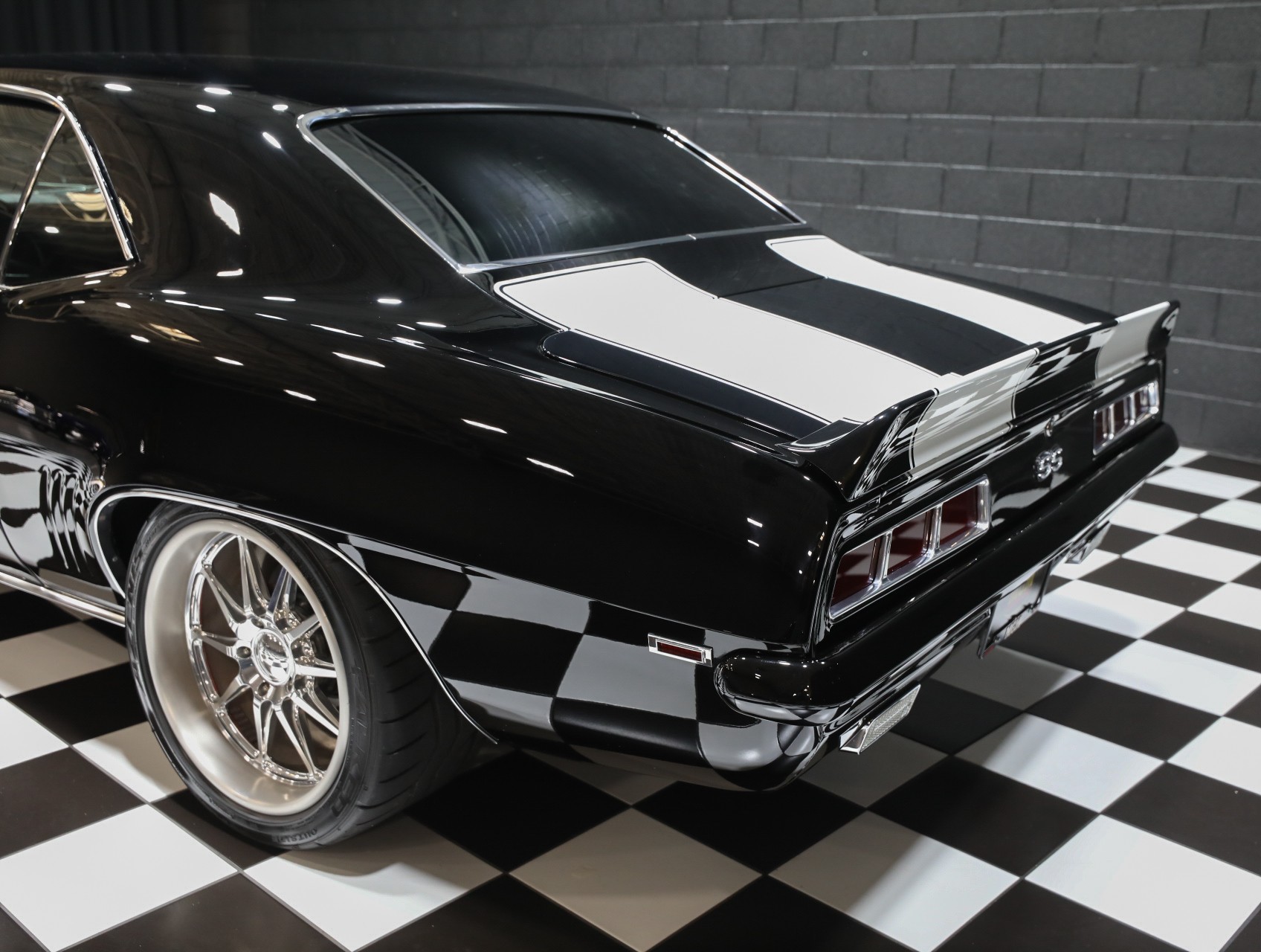 1969 Chevrolet Camaro 27