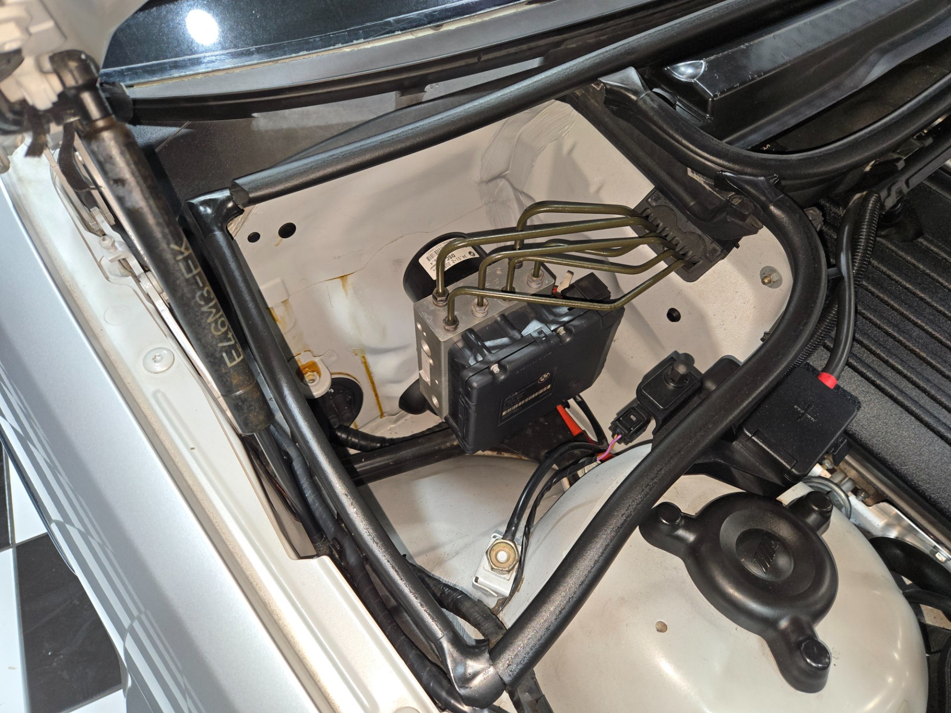 2002 BMW M3 24