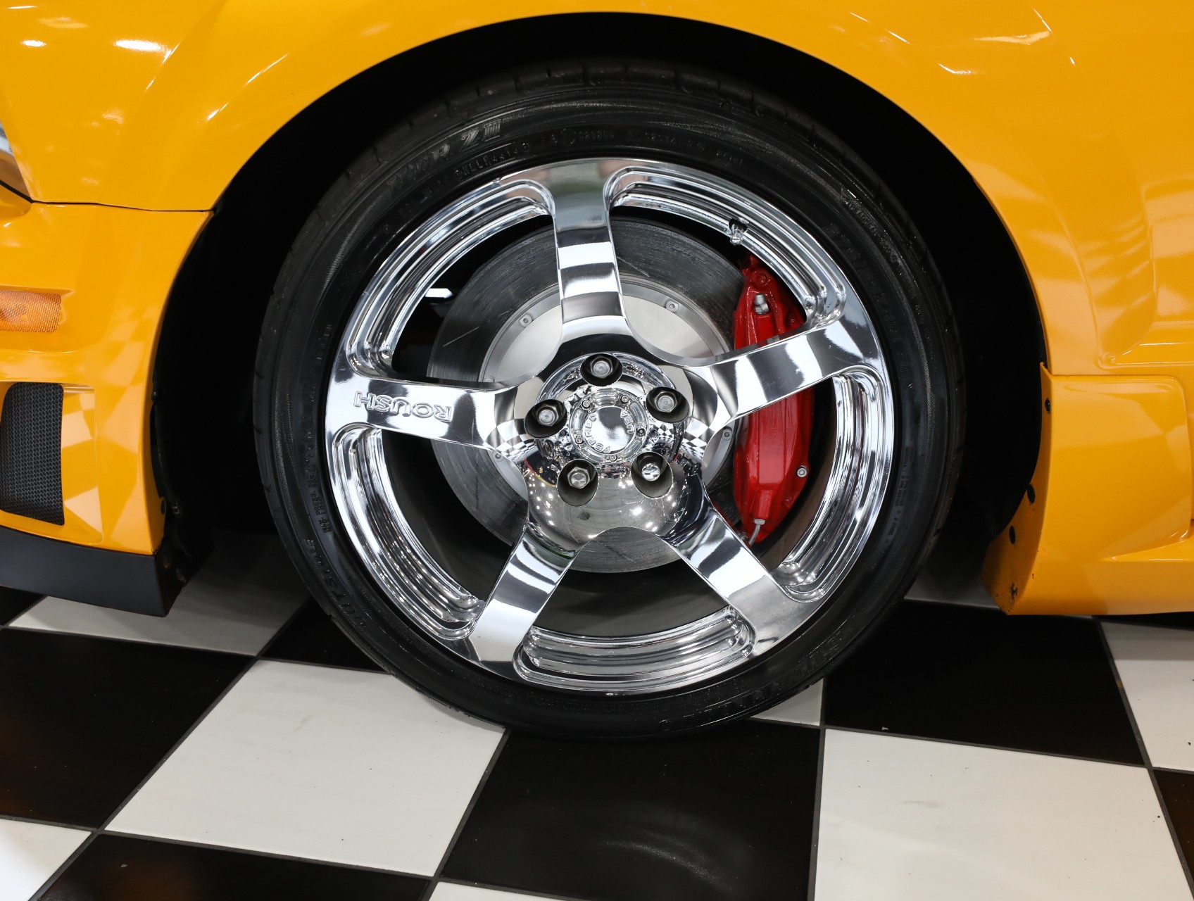 2007 Ford Mustang 36