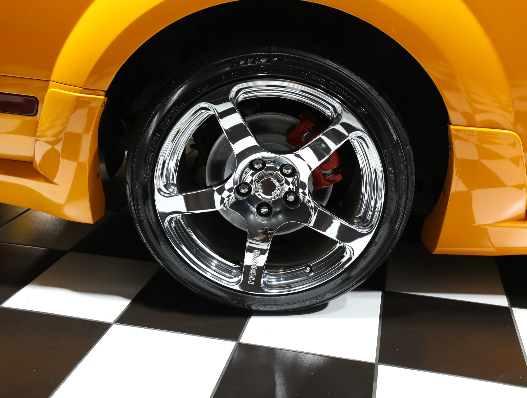2007 Ford Mustang 38