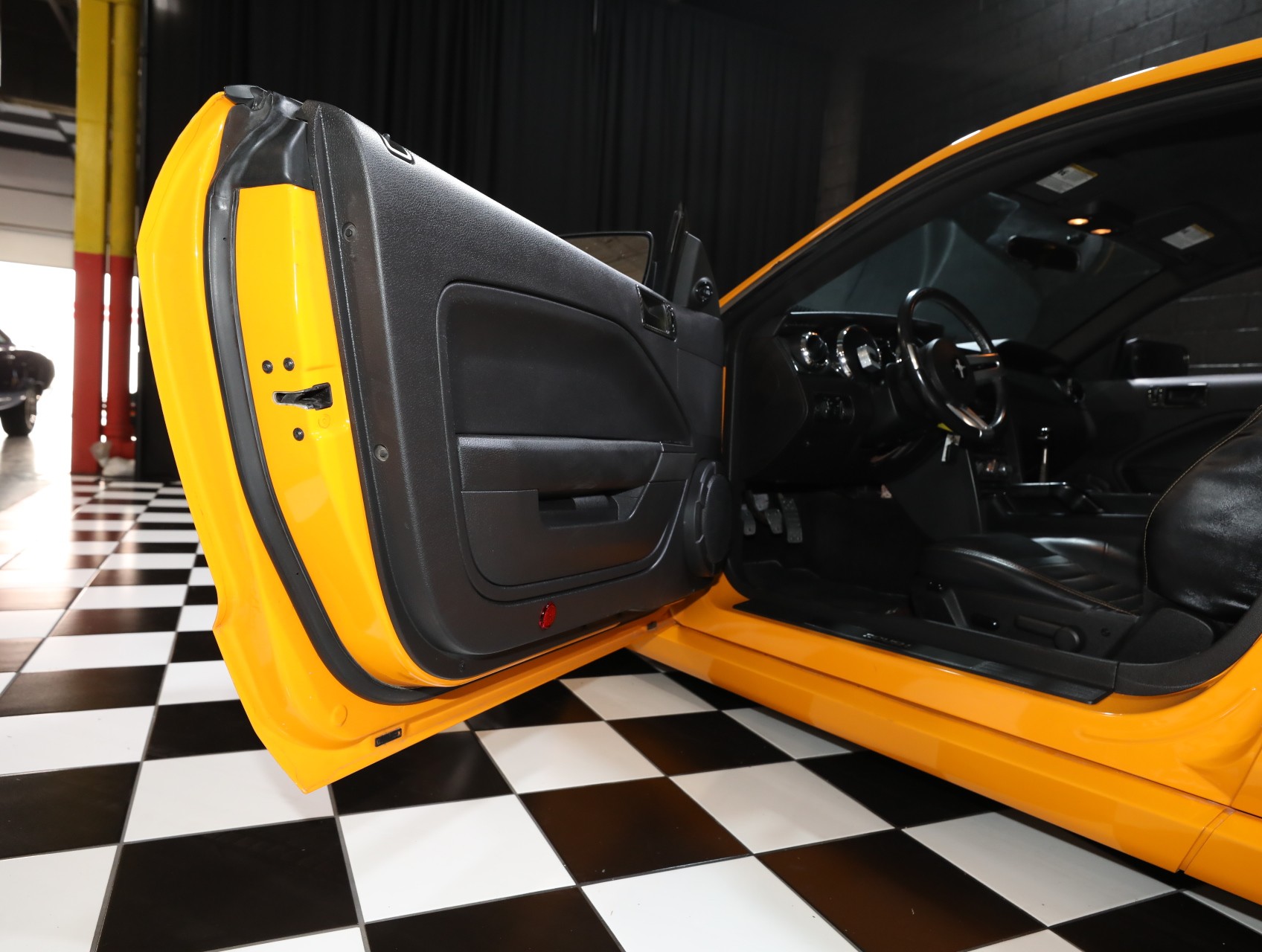 2007 Ford Mustang 50