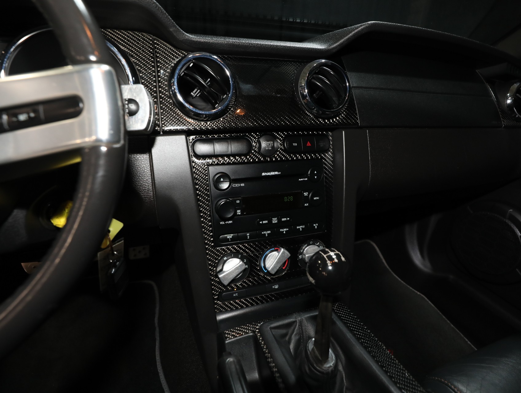 2007 Ford Mustang 57