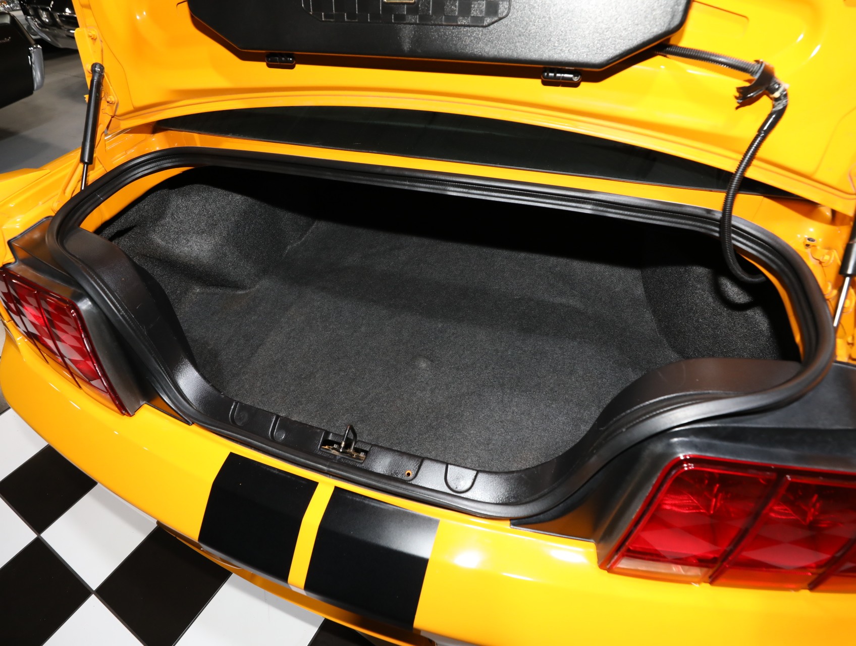 2007 Ford Mustang 5