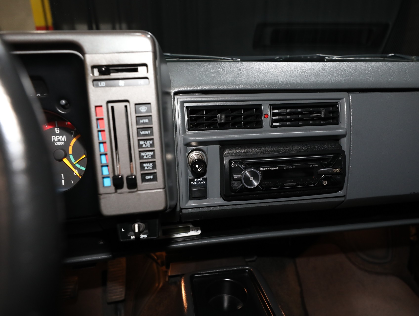 1993 GMC Typhoon 53