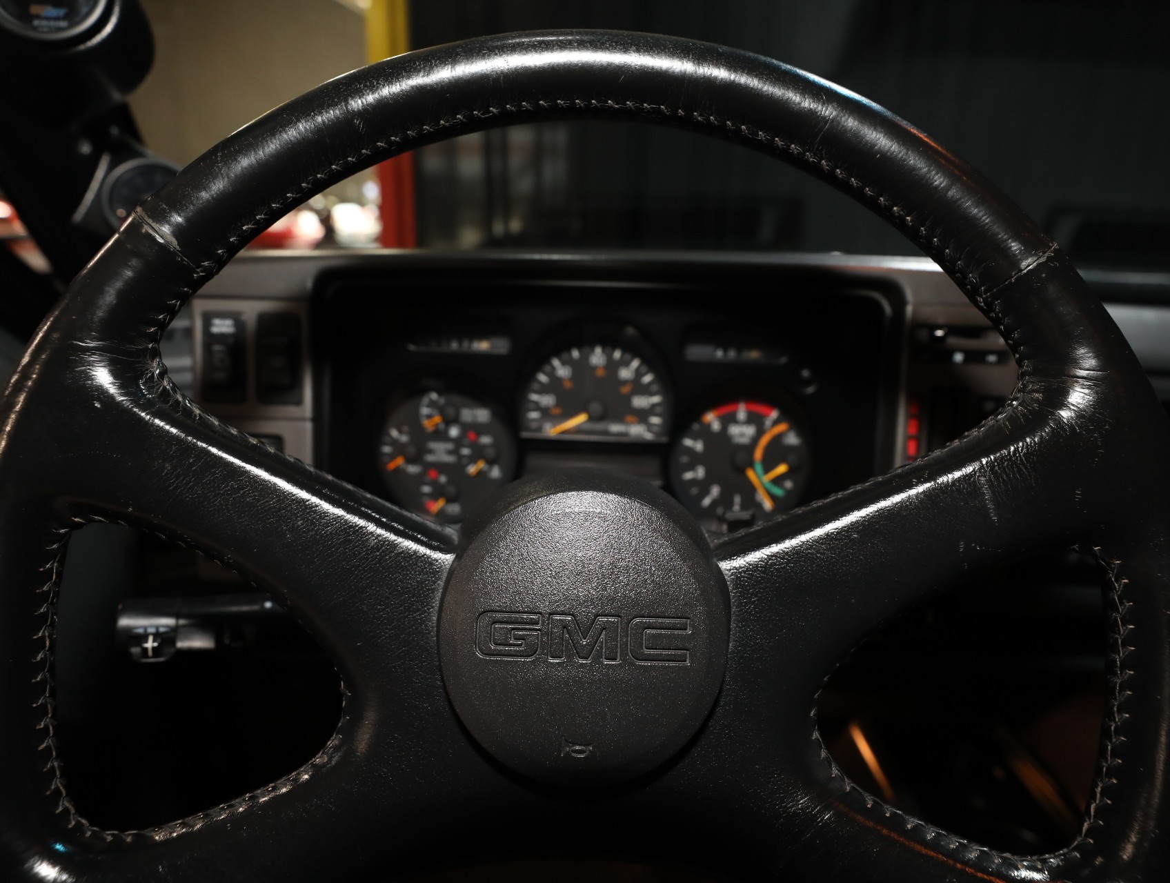 1993 GMC Typhoon 61