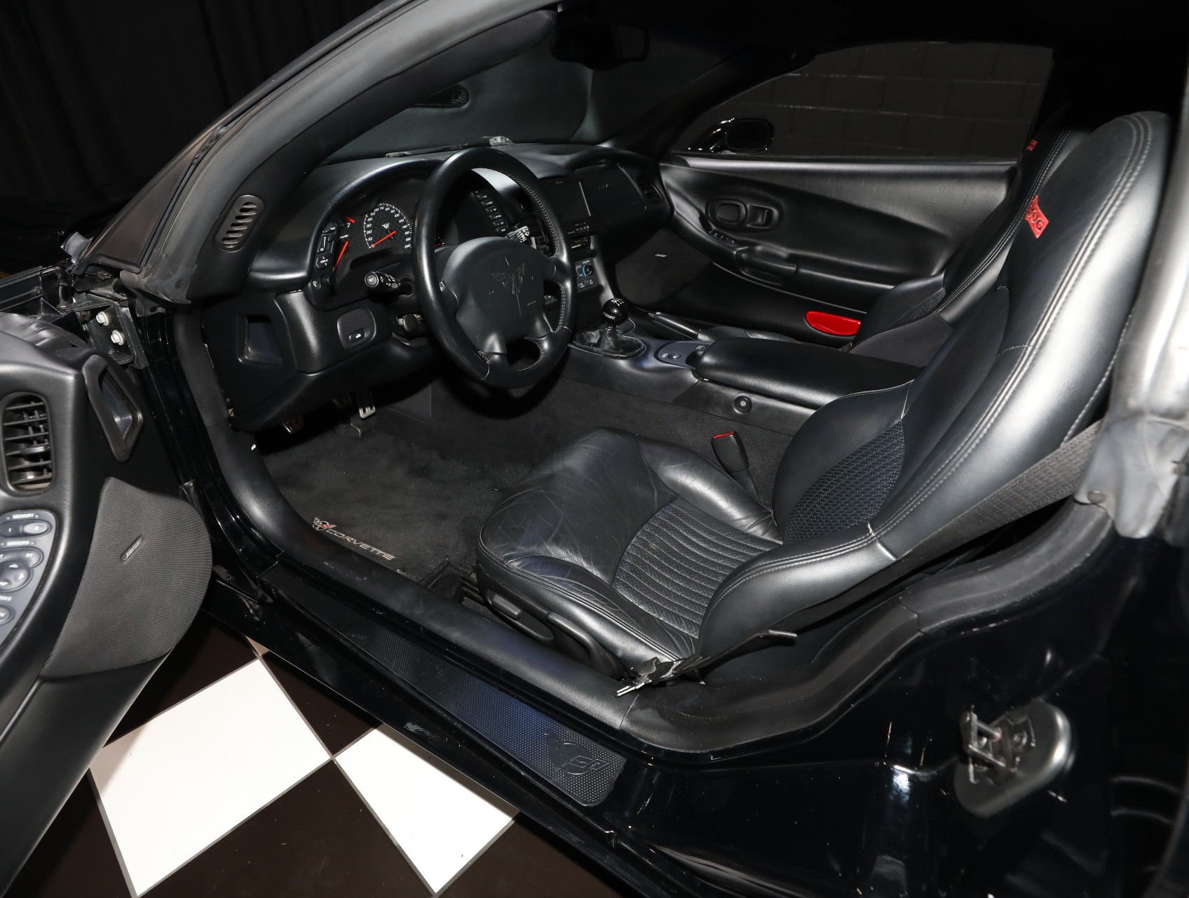 2002 Chevrolet Corvette 4