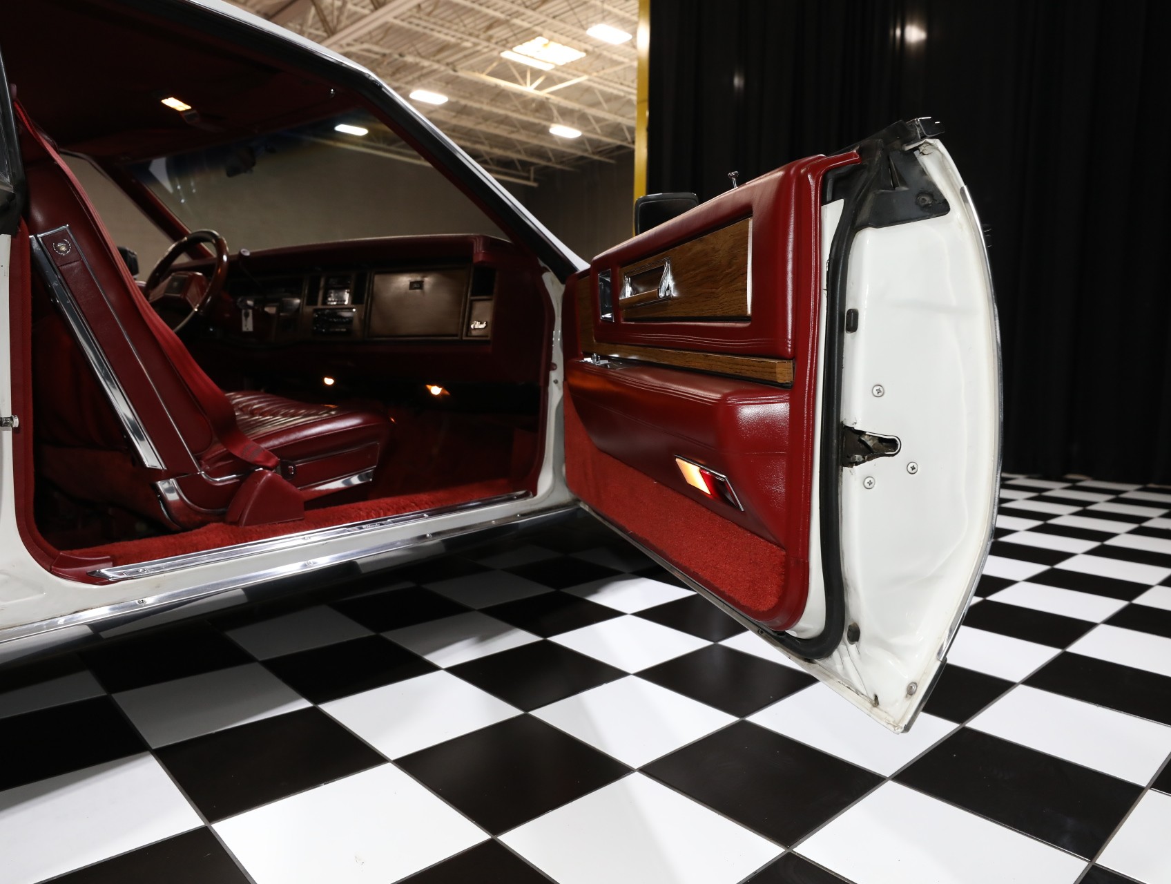 1985 Cadillac Eldorado 37