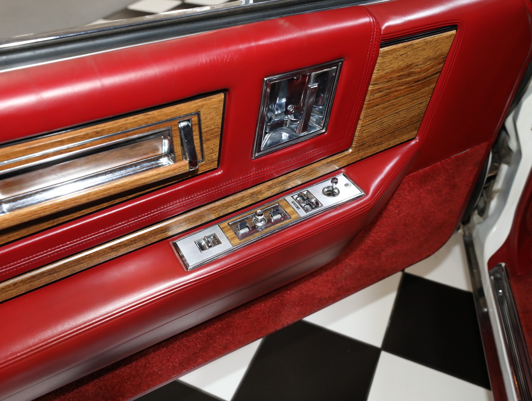 1985 Cadillac Eldorado 46