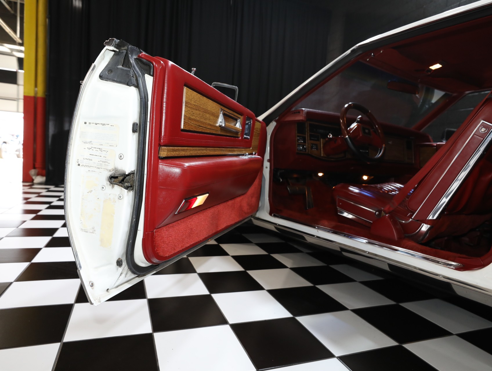 1985 Cadillac Eldorado 47