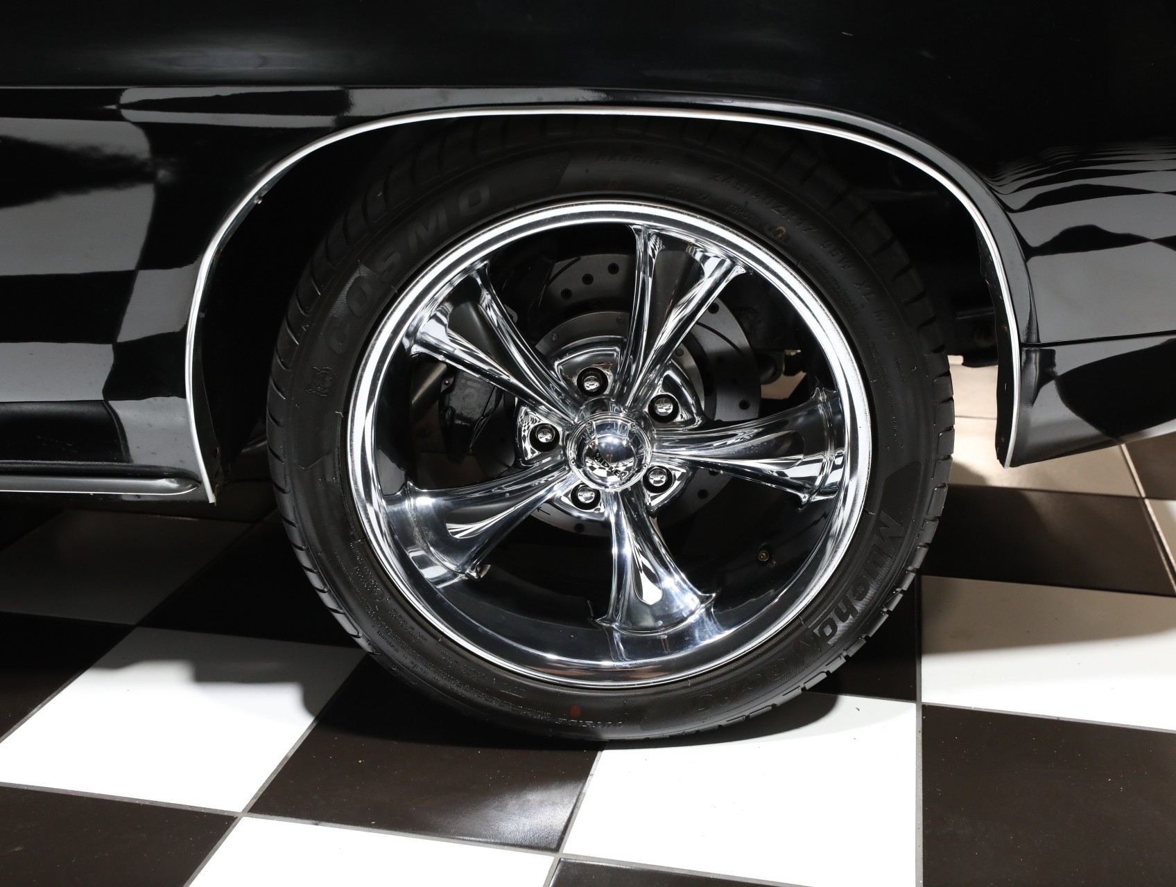 1969 Chevrolet Camaro 38