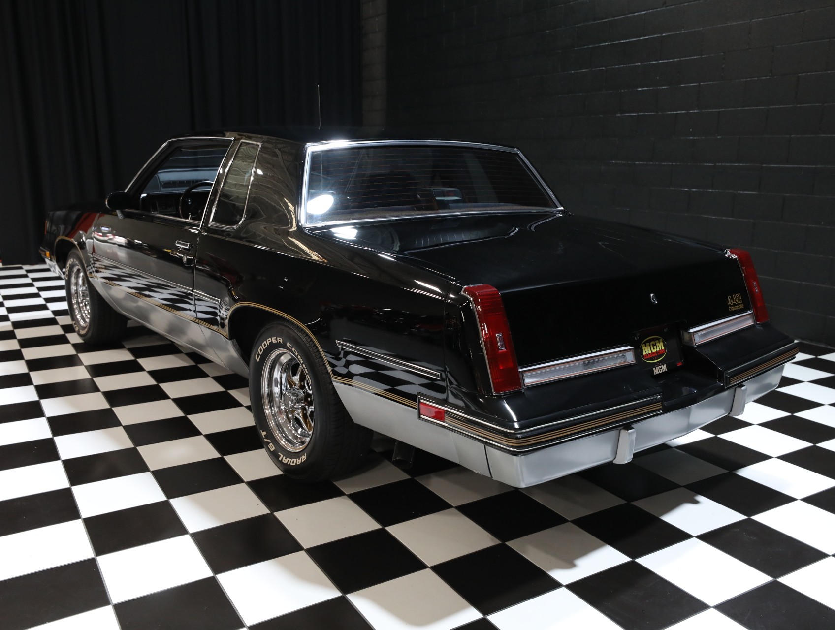 1987 Oldsmobile 442 26