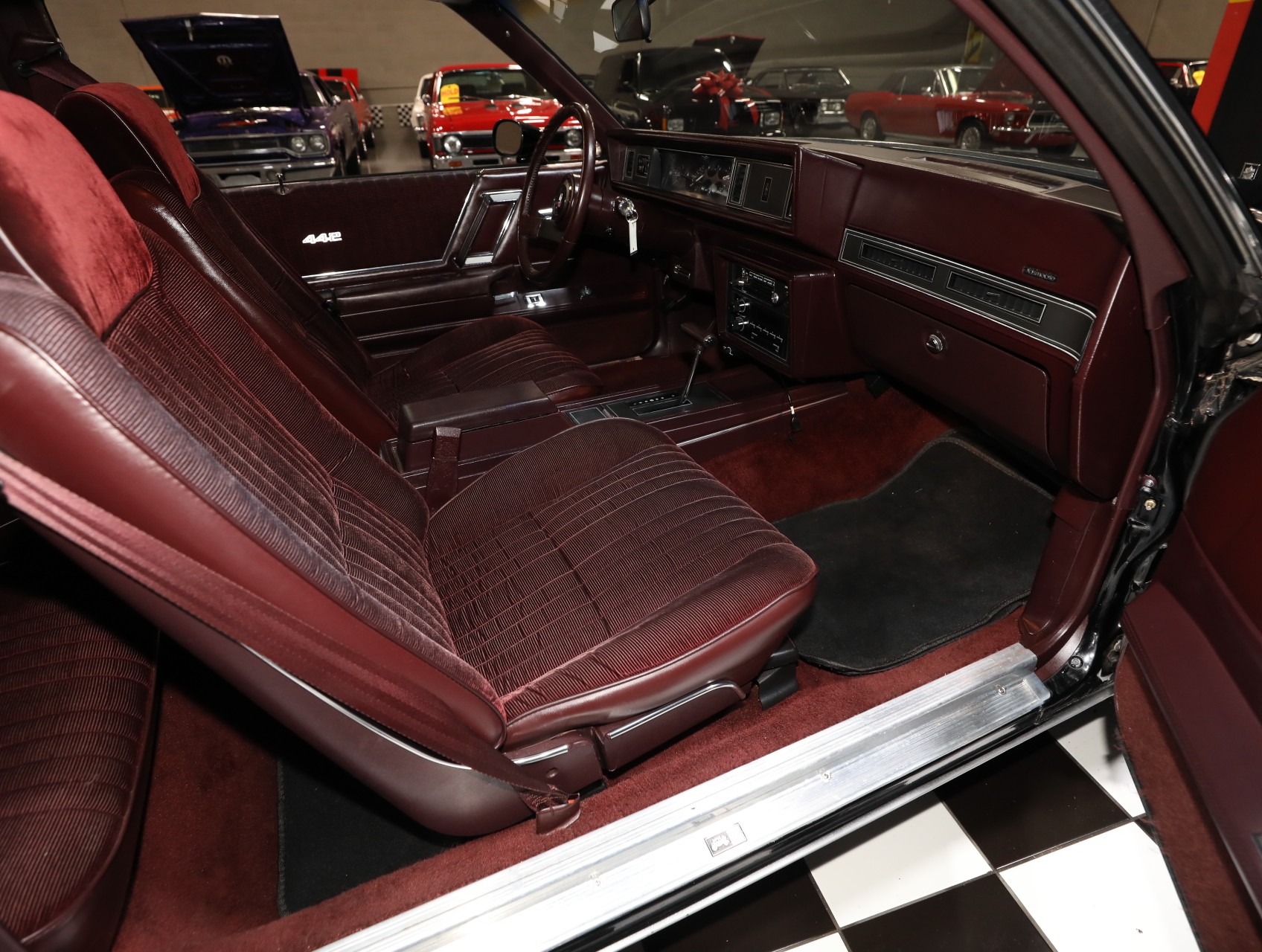 1987 Oldsmobile 442 38