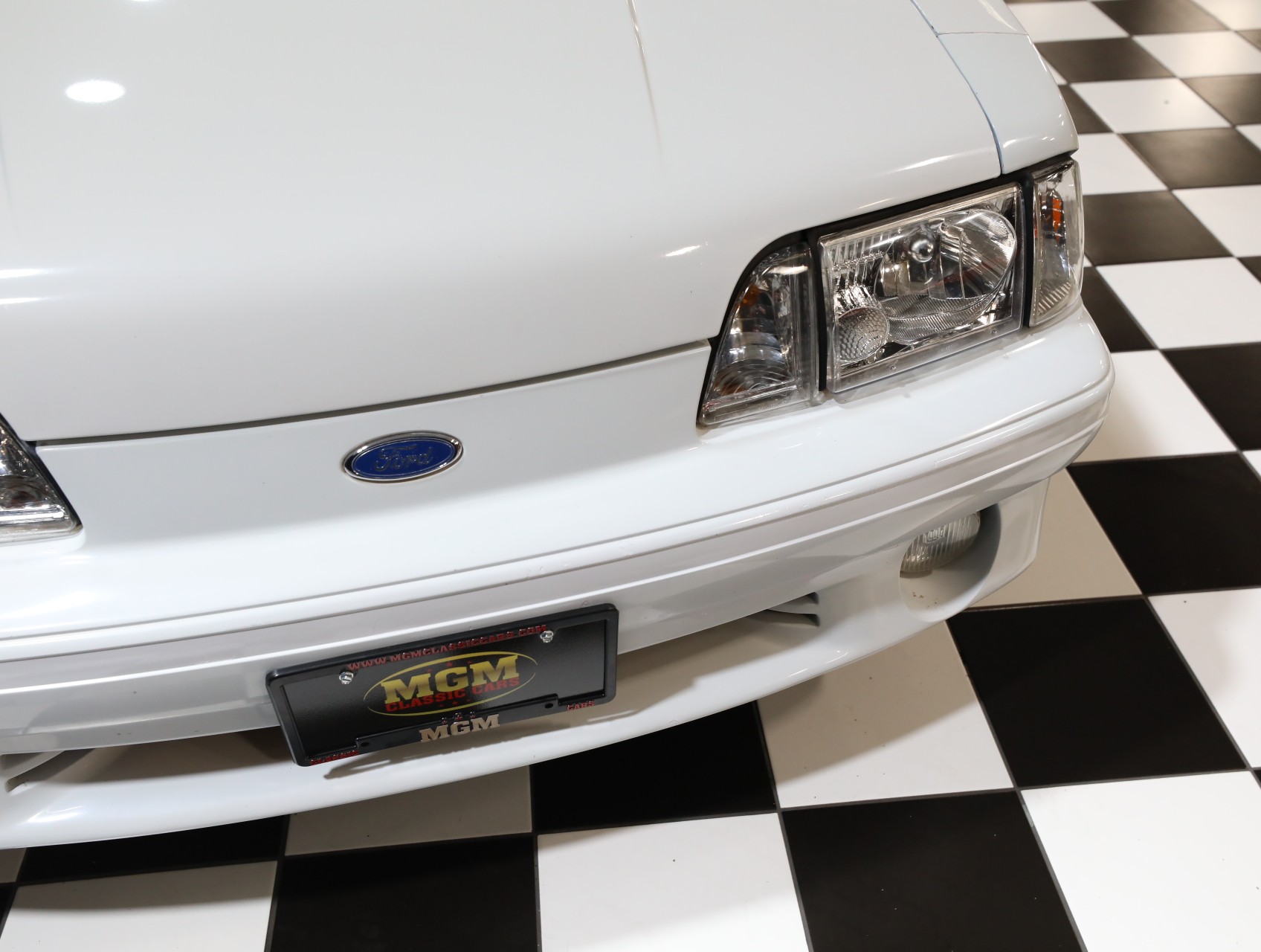 1992 Ford Mustang 10