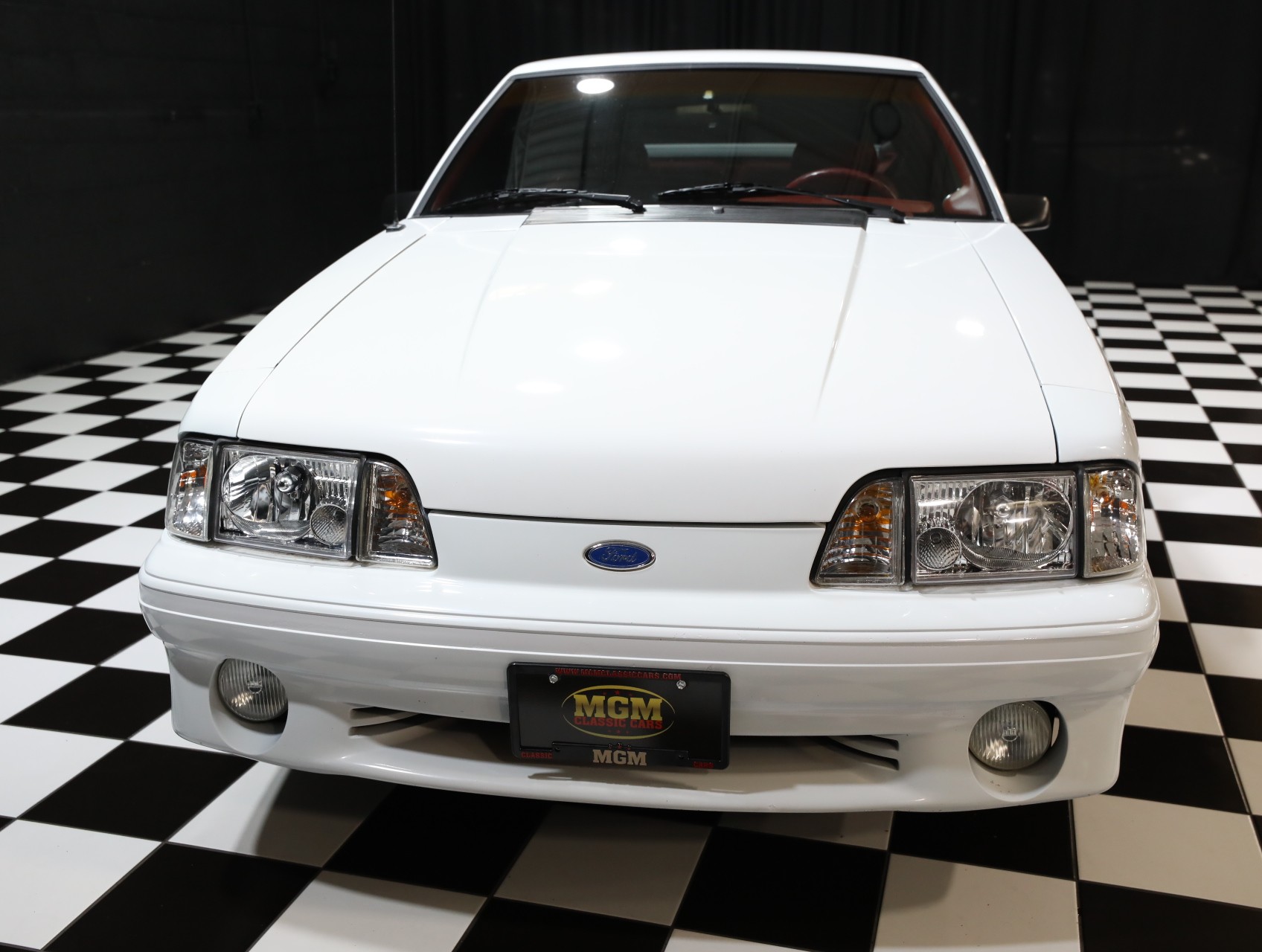 1992 Ford Mustang 11